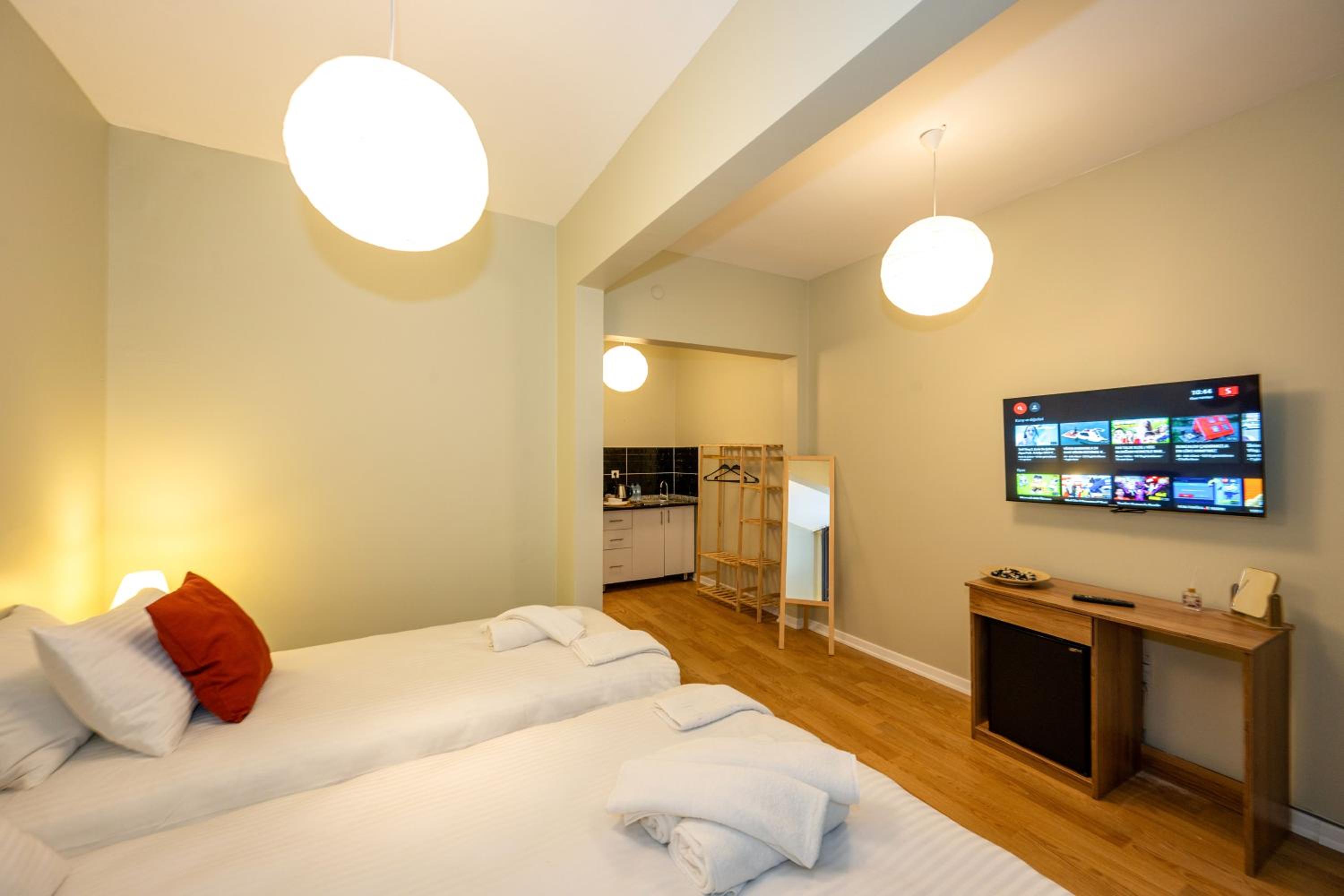 Deluxe Triple Room photo 3