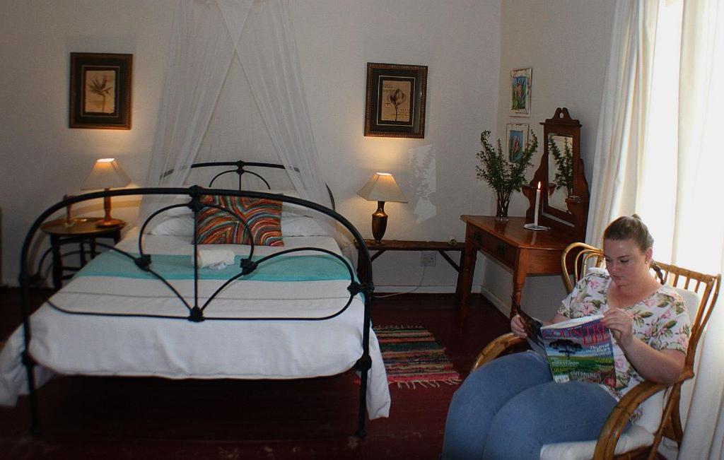 Double Room with Private Bathroom - Photo 9
