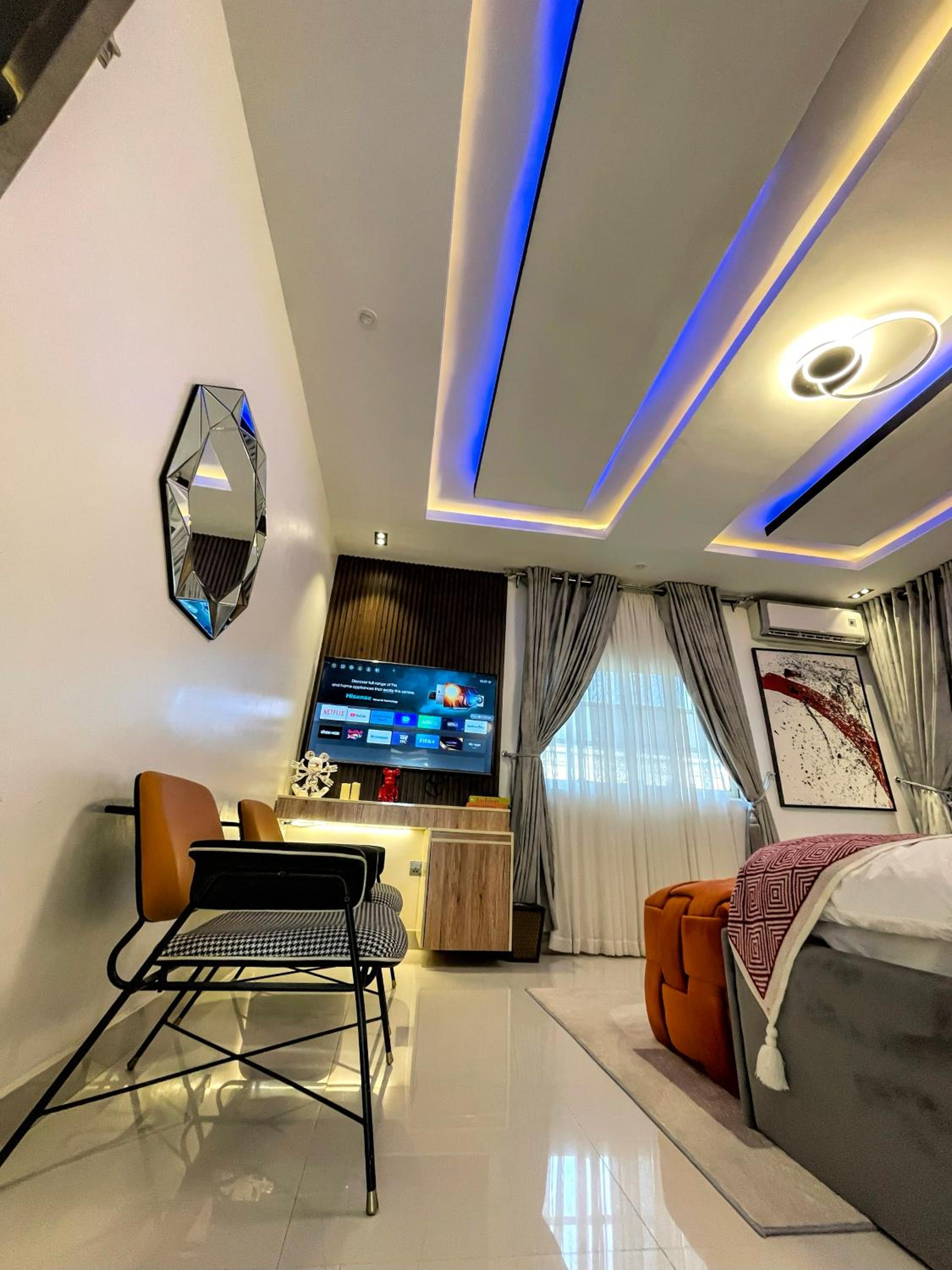 Superior King Room photo 2