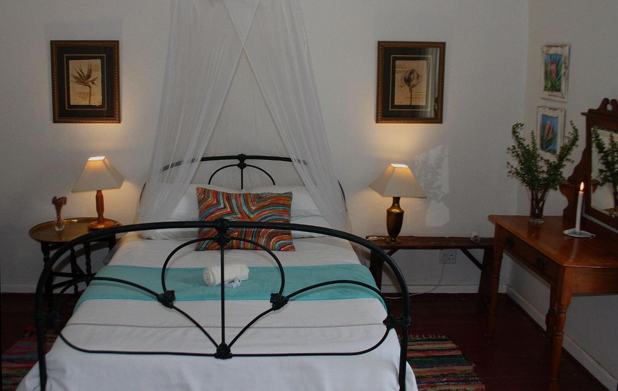 Double Room with Private Bathroom - Photo 2