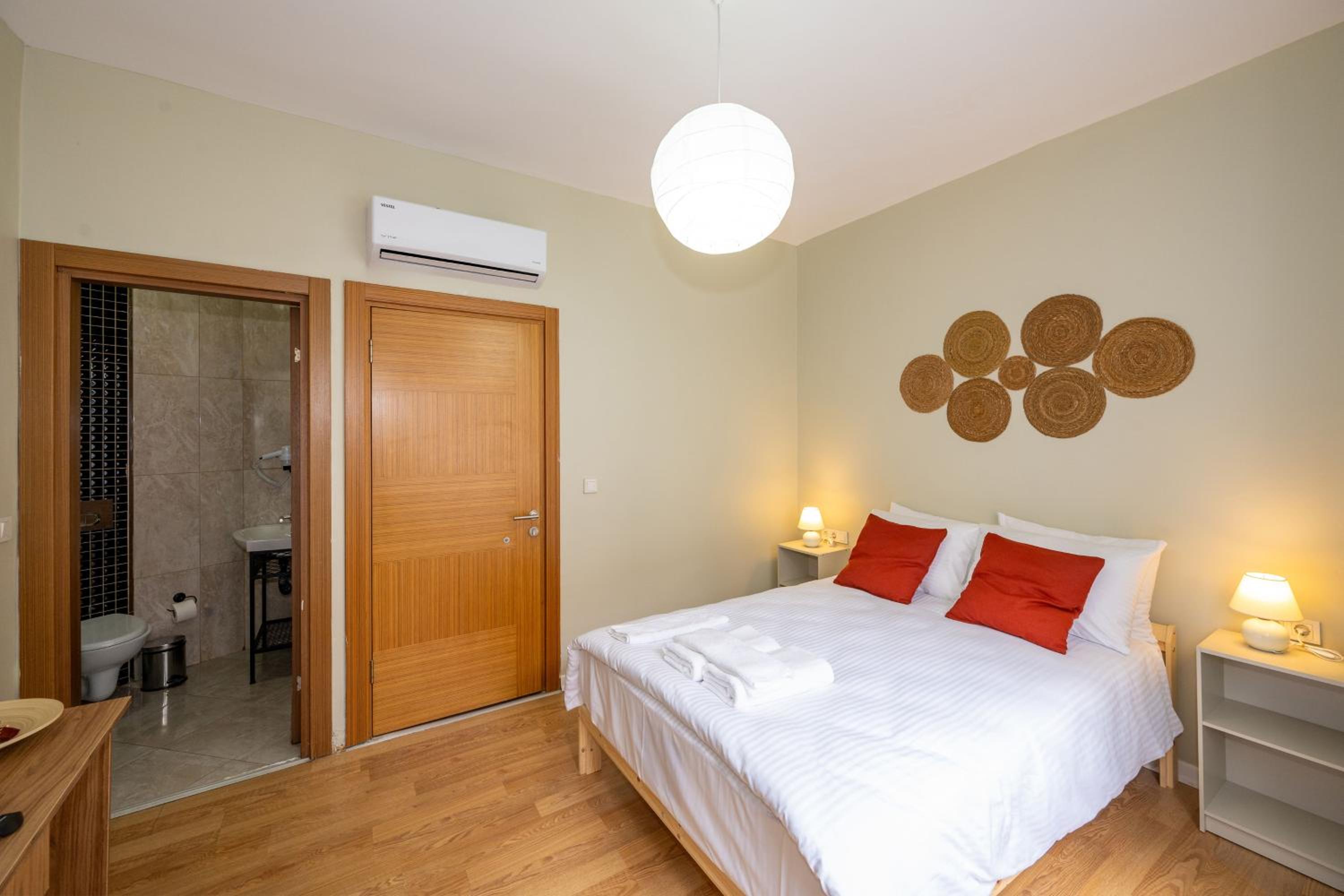 Deluxe Double Room photo 2