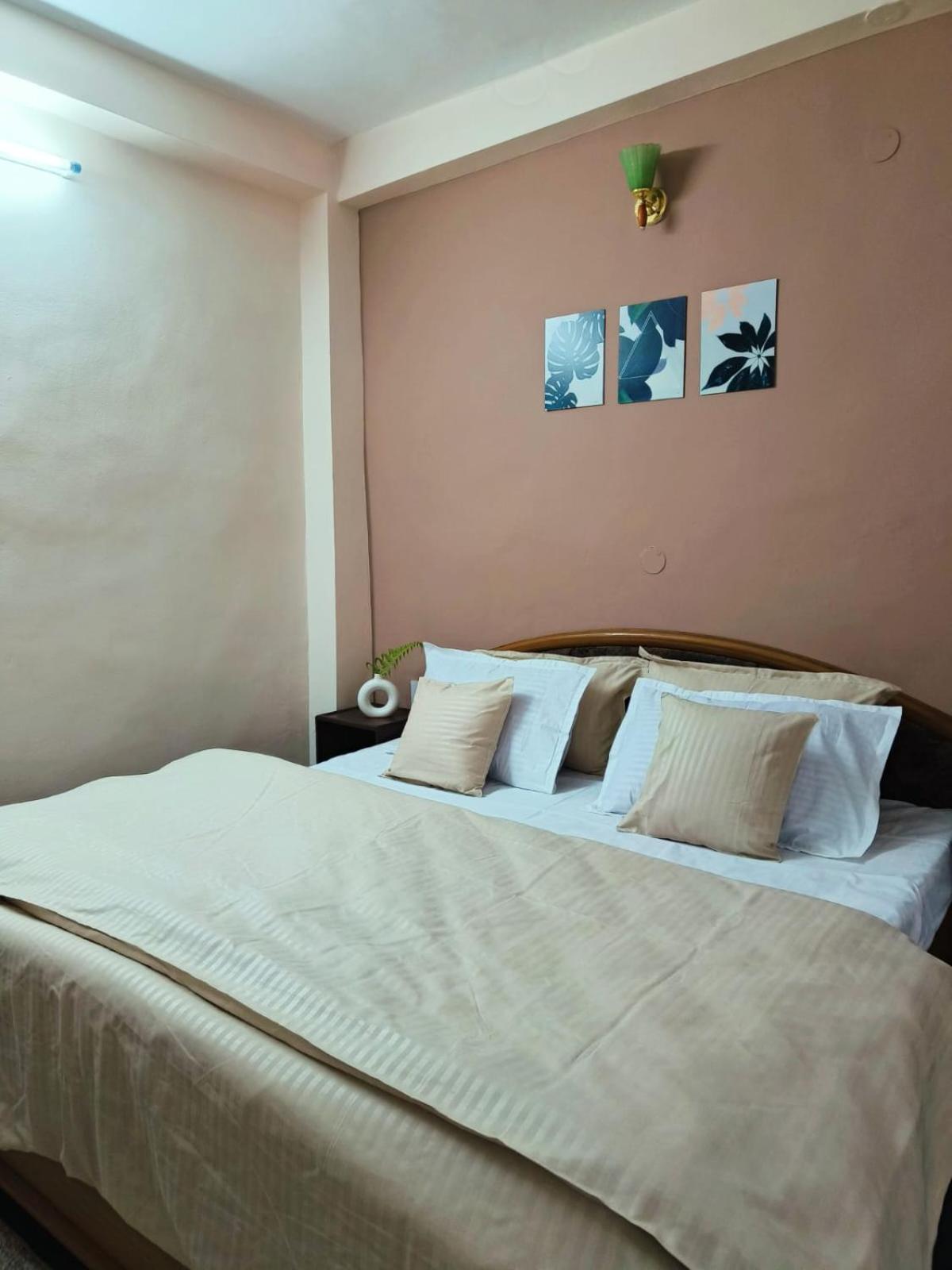 King Room with Balcony photo 2