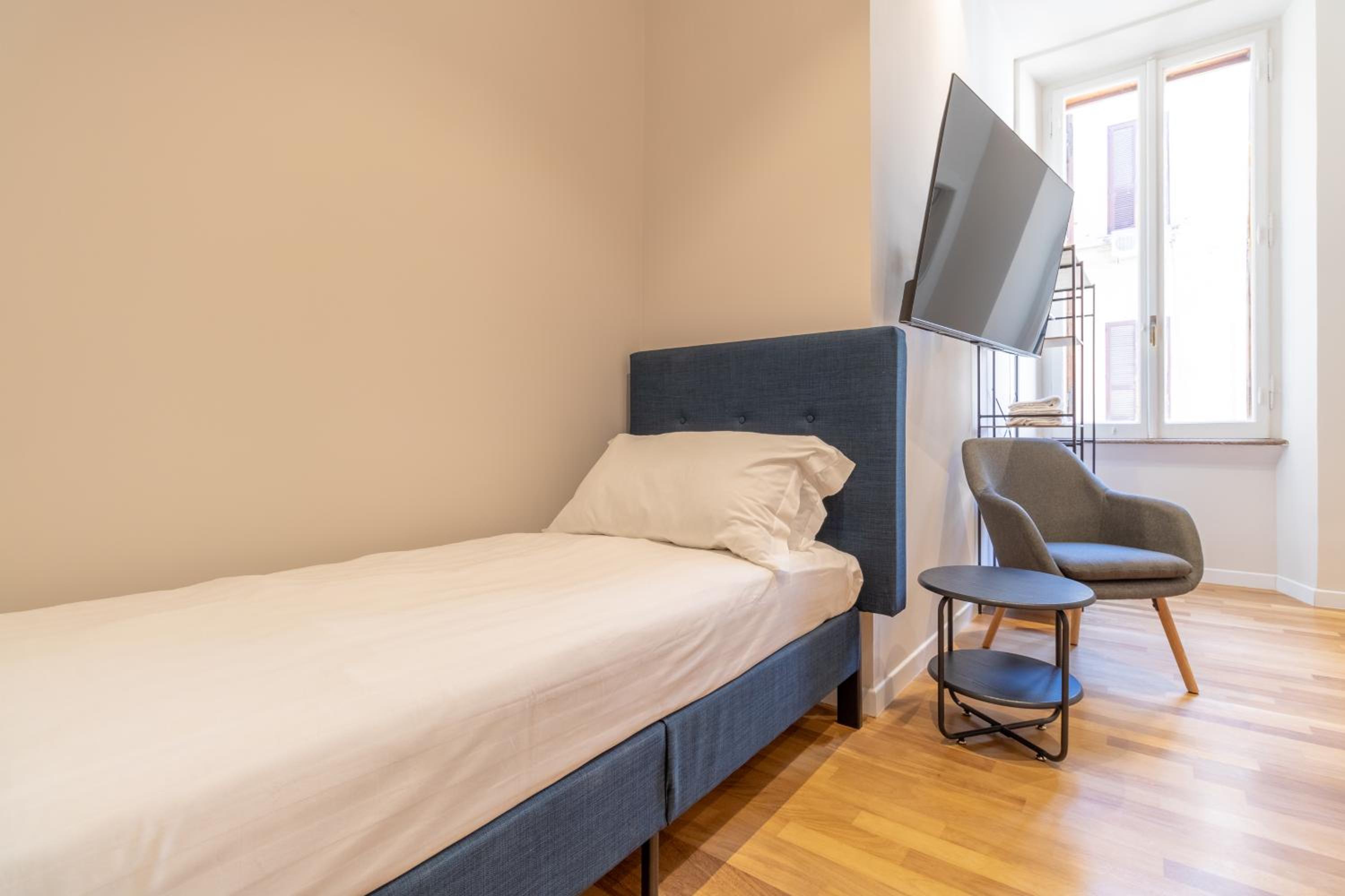 Comfort Triple Room