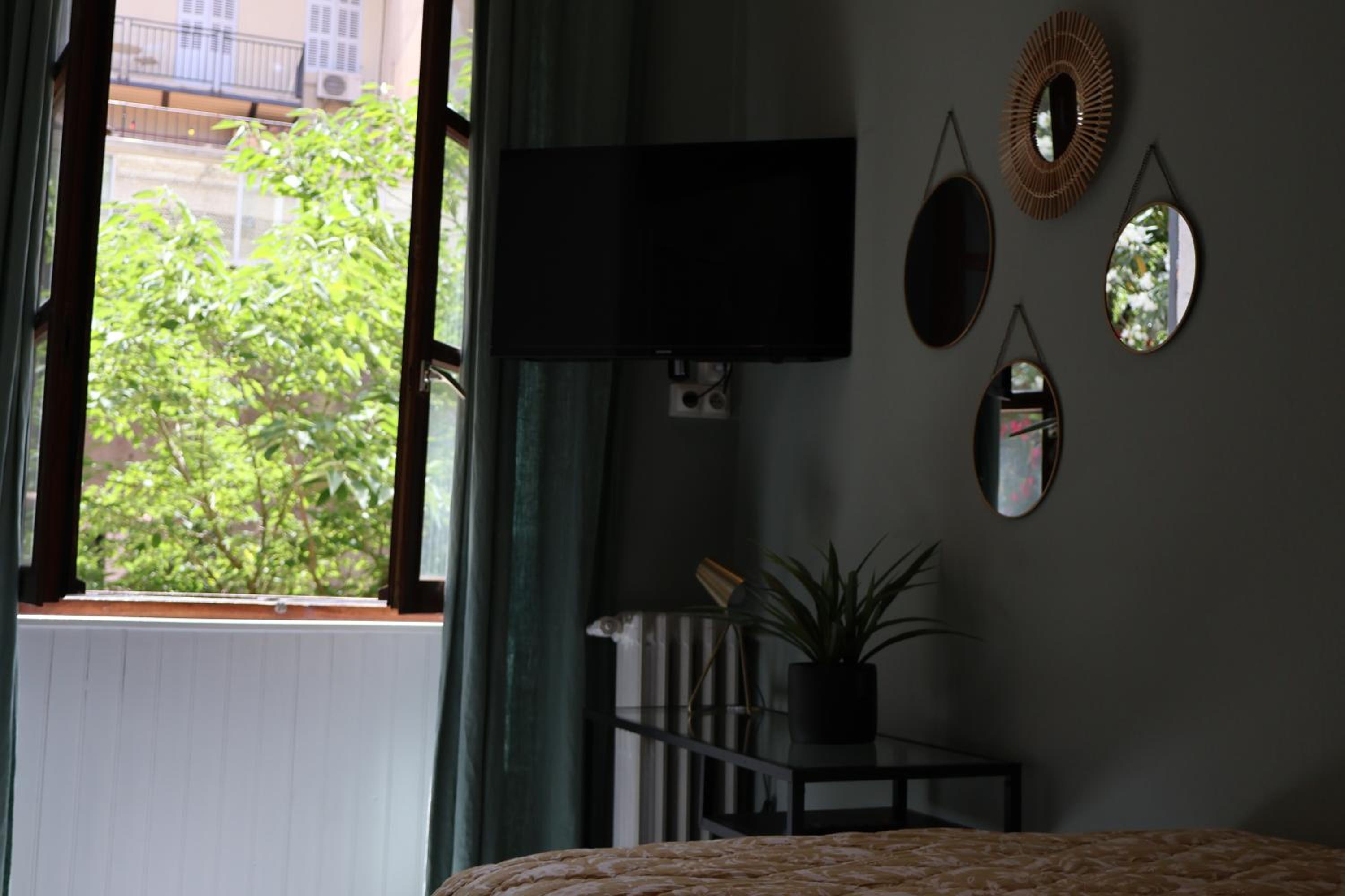Budget Single Room photo 2
