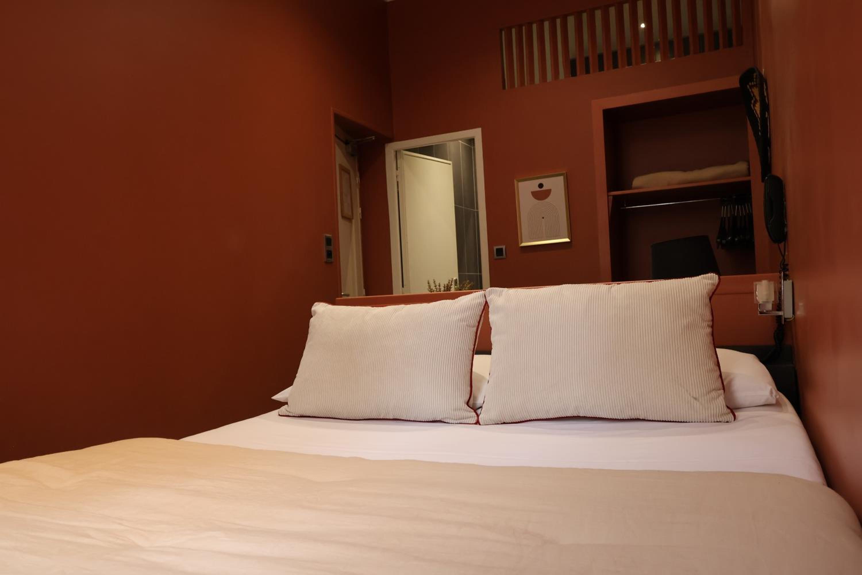 Superior Double Room - Photo 4