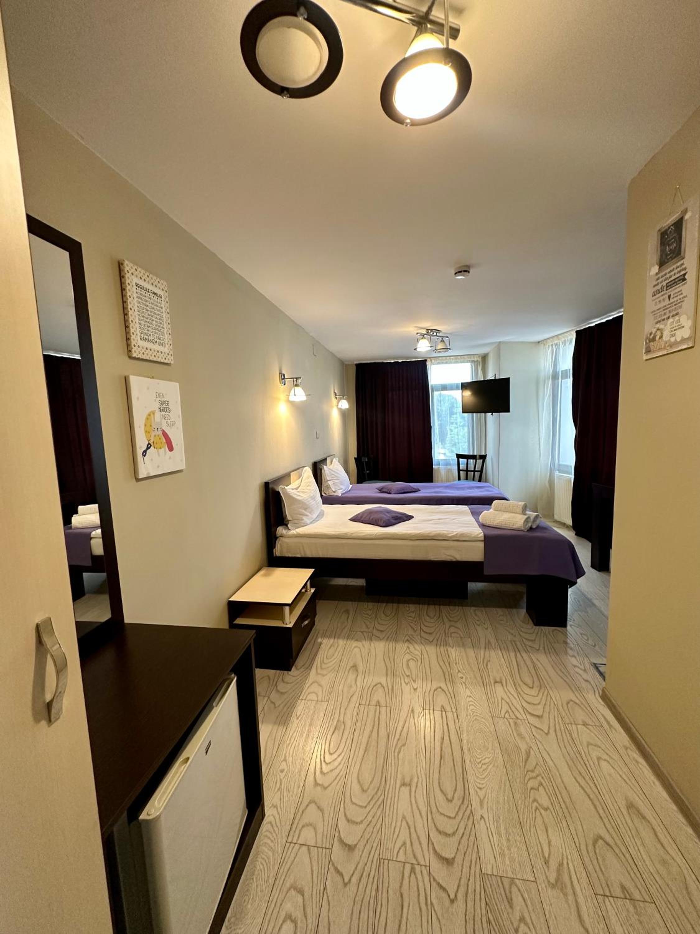 Twin Room - Photo 1