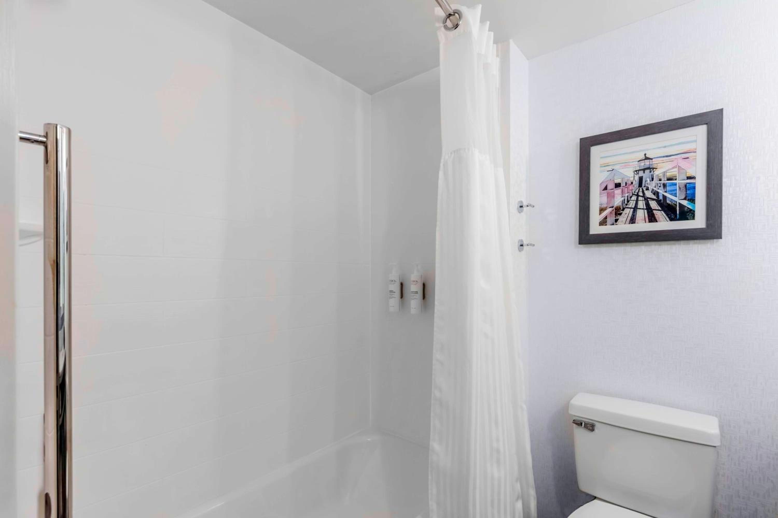 King Room - Hearing Access - Photo 2