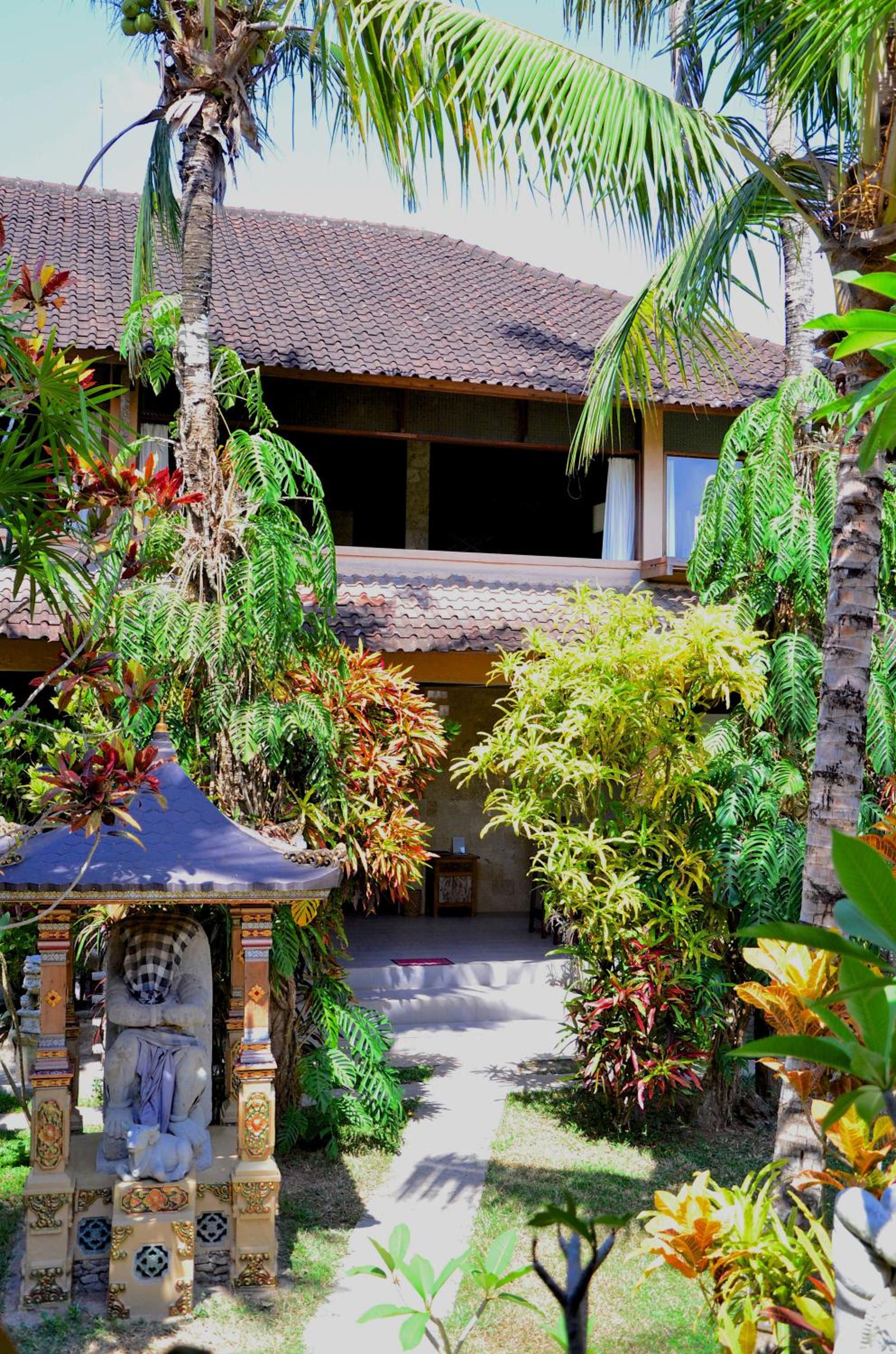 Two-Bedroom House - Photo 3