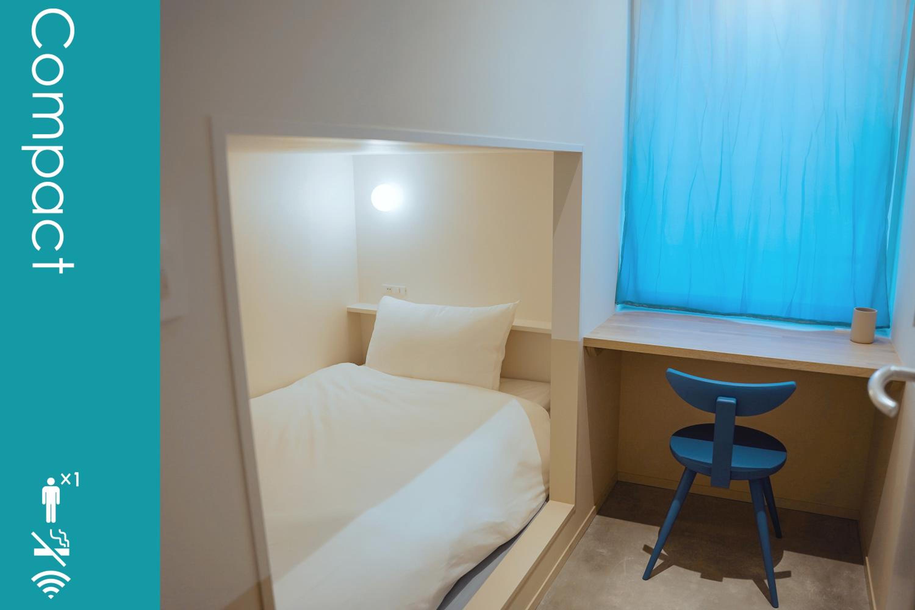 Single Room with Shared Shower and Toilet photo 1
