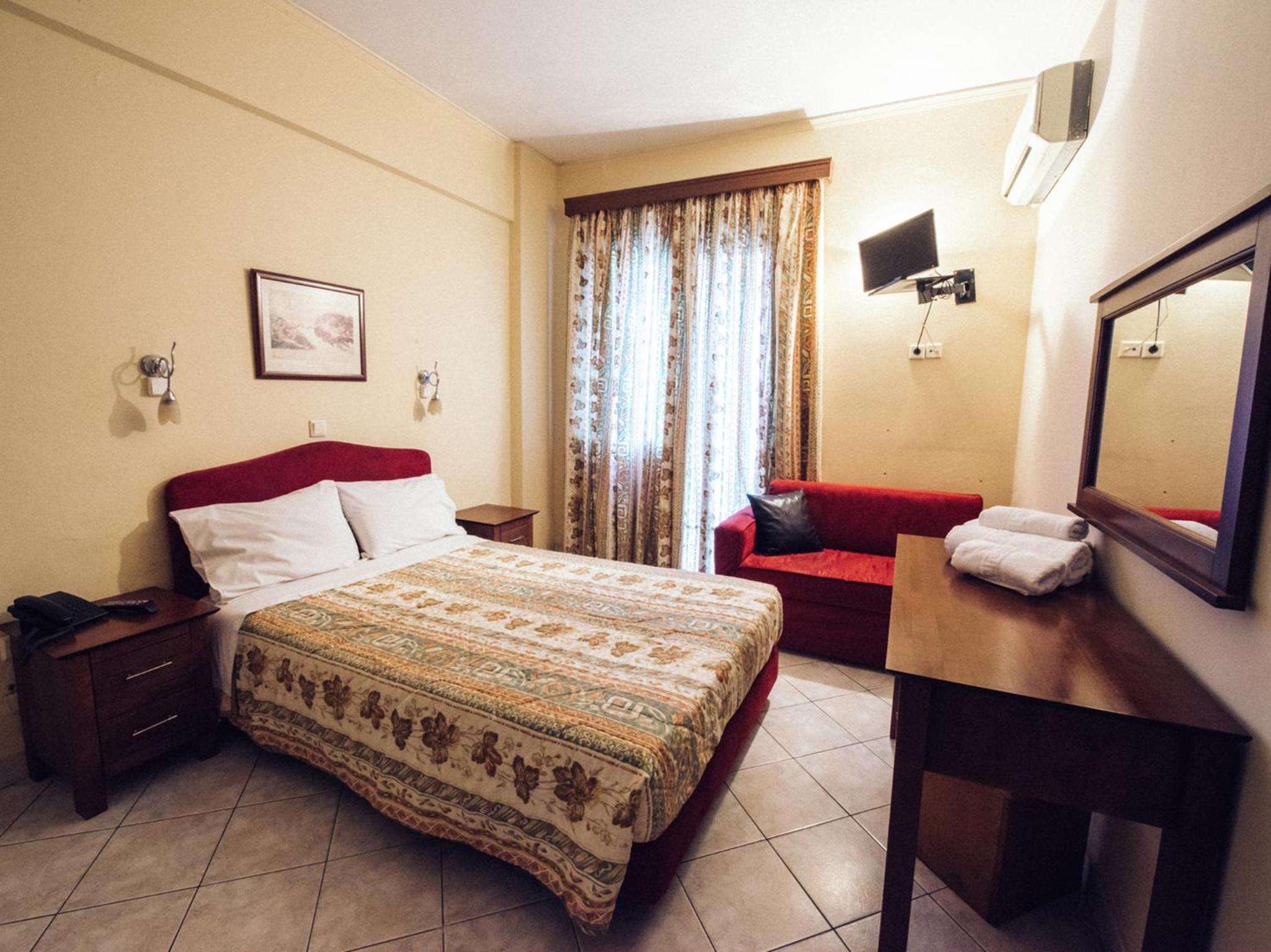 Standard Triple Room photo 2
