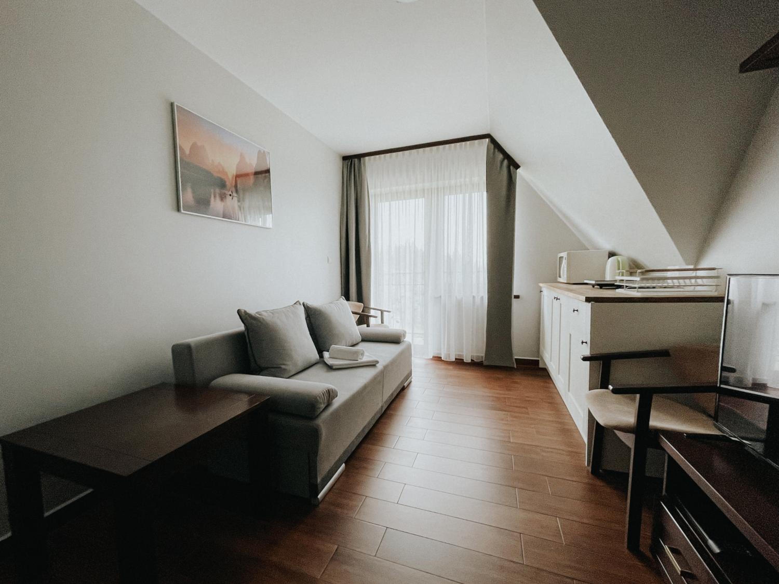 Apartment photo 2