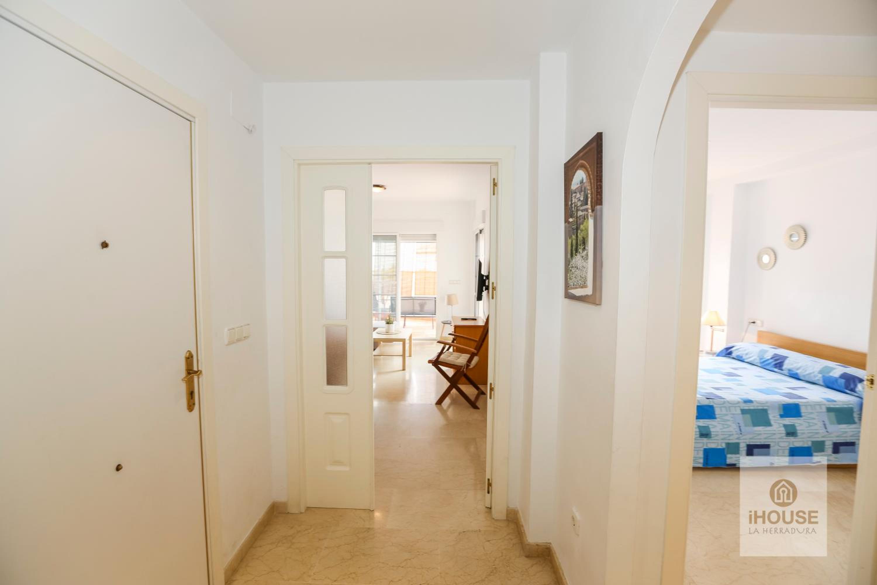One-Bedroom Apartment with Terrace photo 3