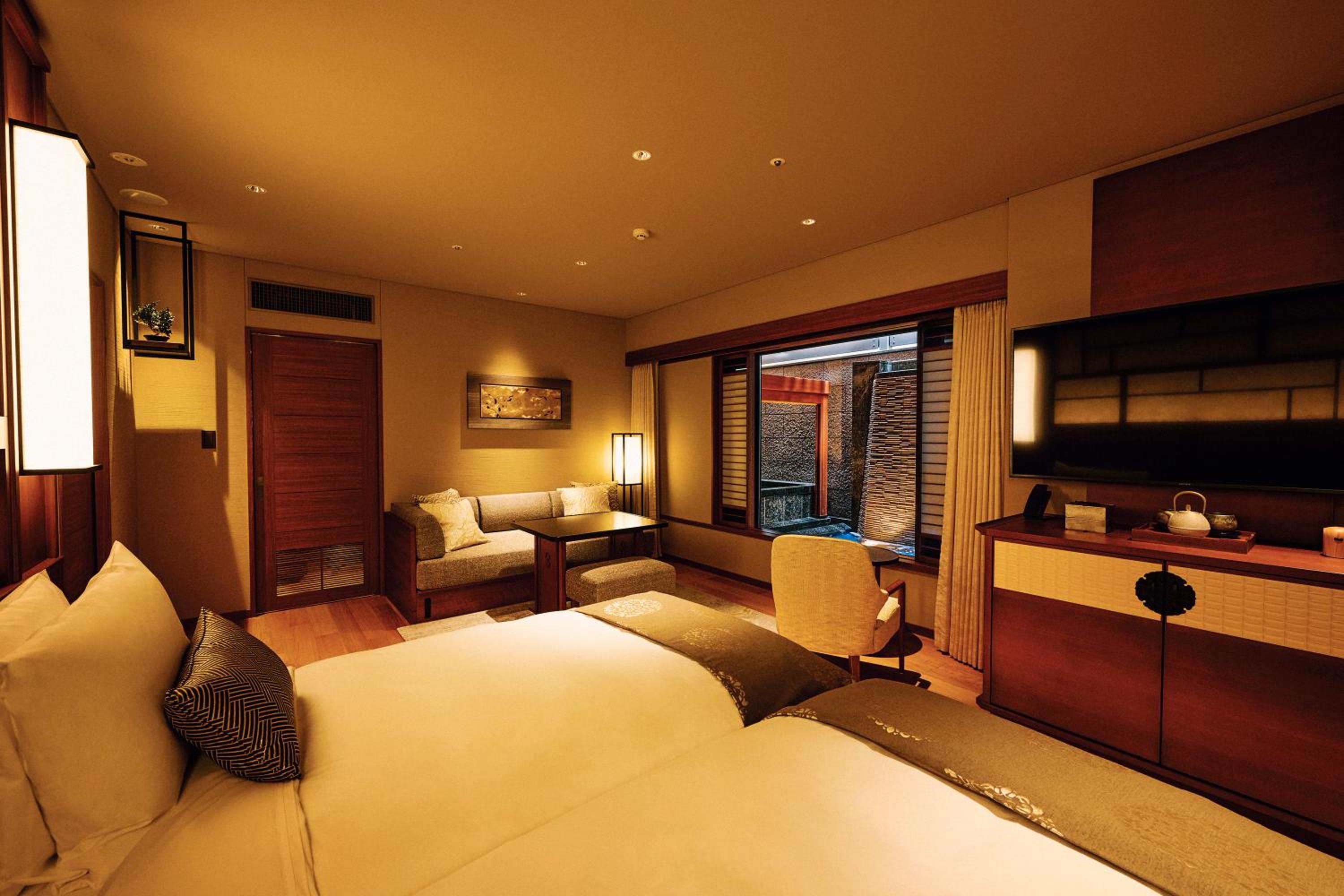 Deluxe Twin - 1st Floor - Photo 10