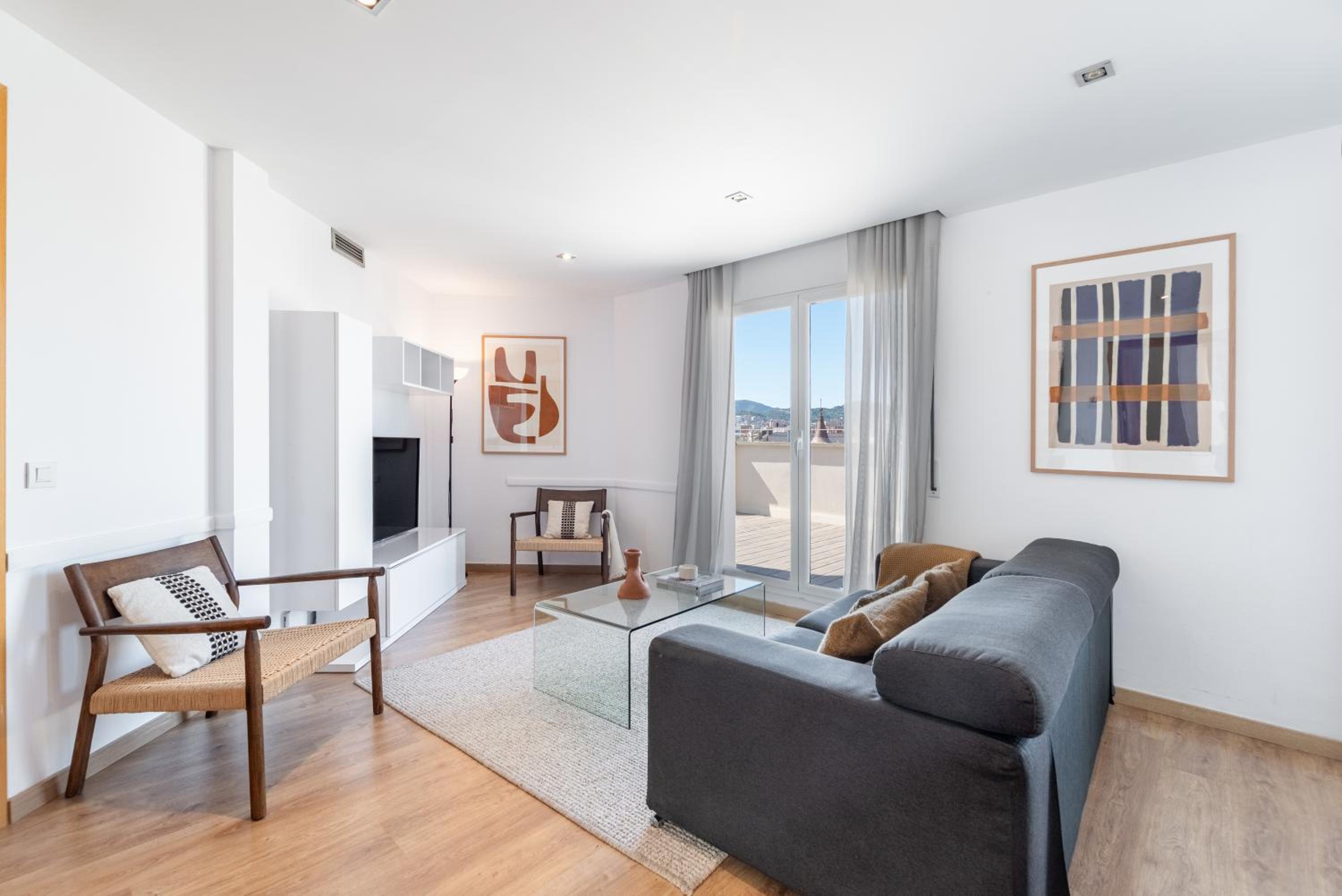 2 Bedroom Penthouse Apartment with Terrace photo 3
