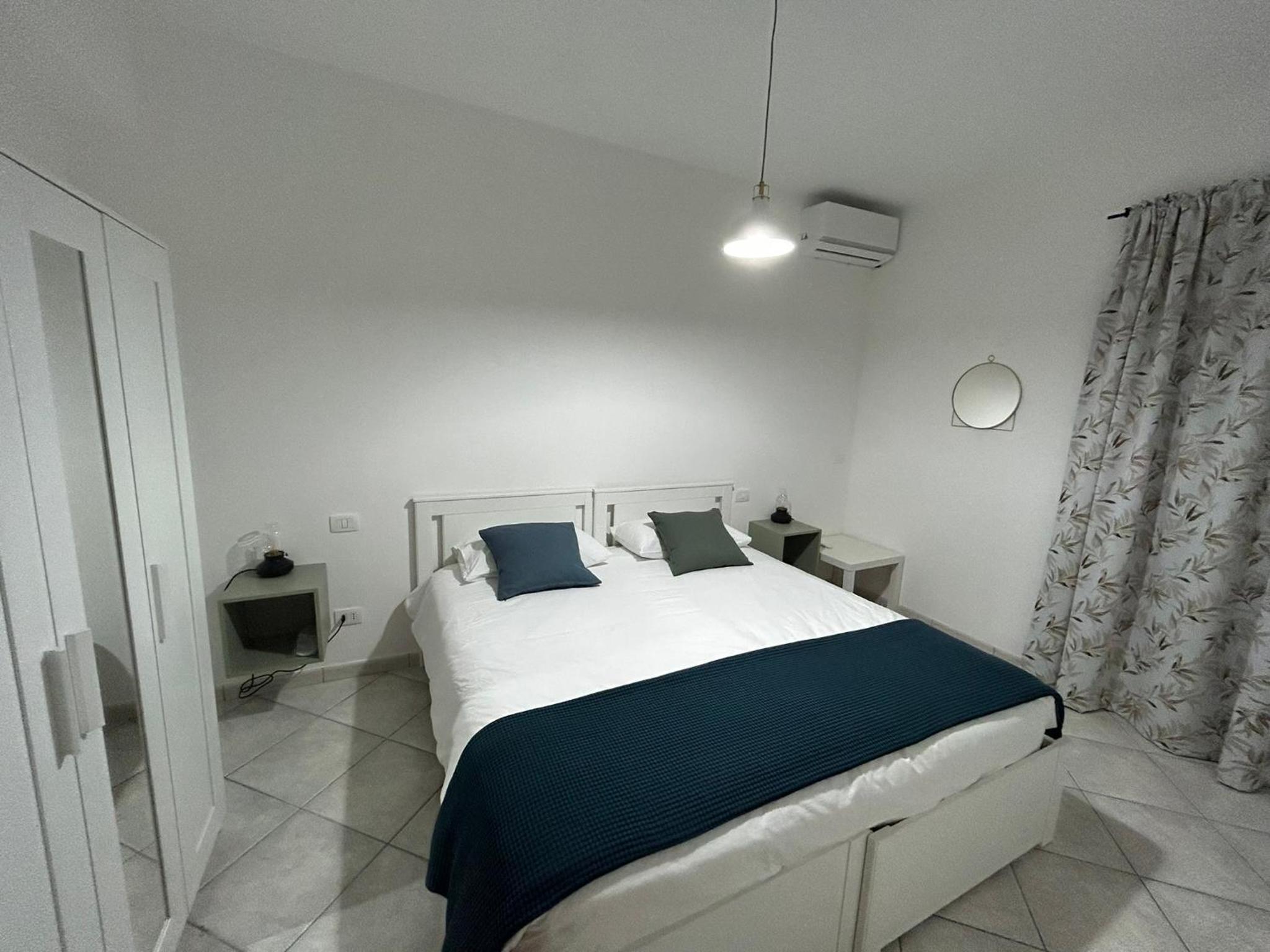 Standard King Room photo 1