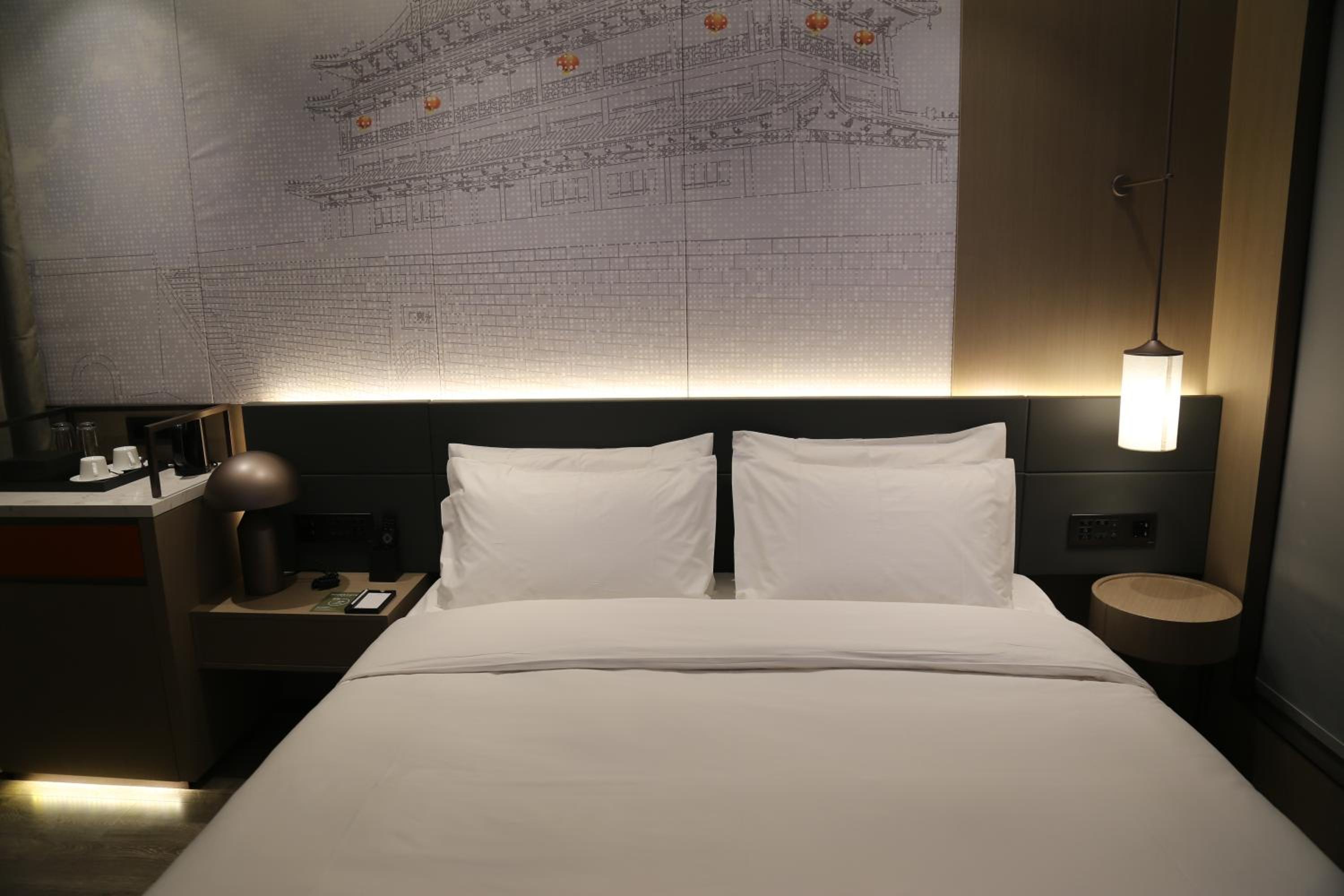 Standard King Room — the supplier's photographs — photo 4