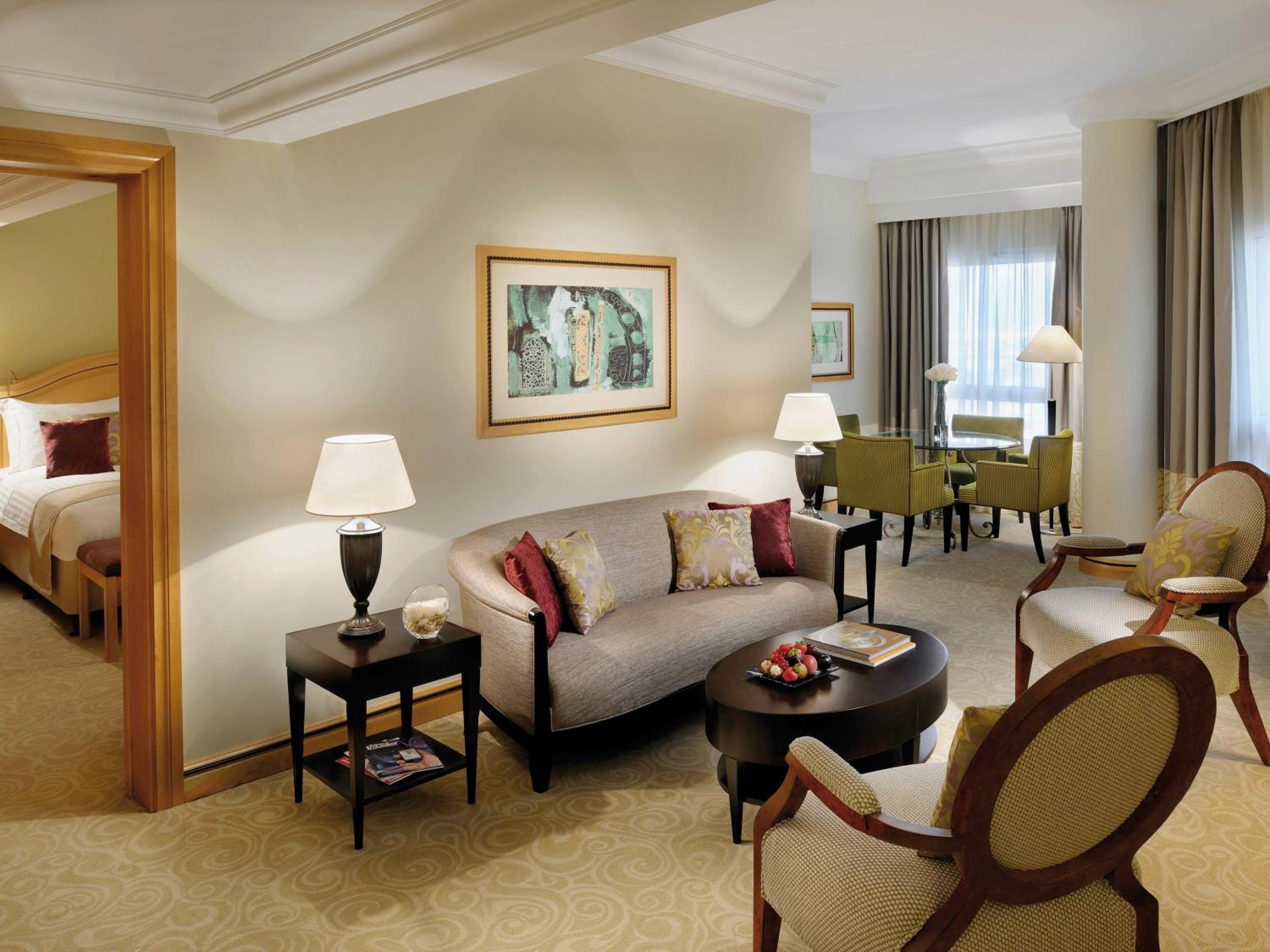 Business Suite - Photo 9