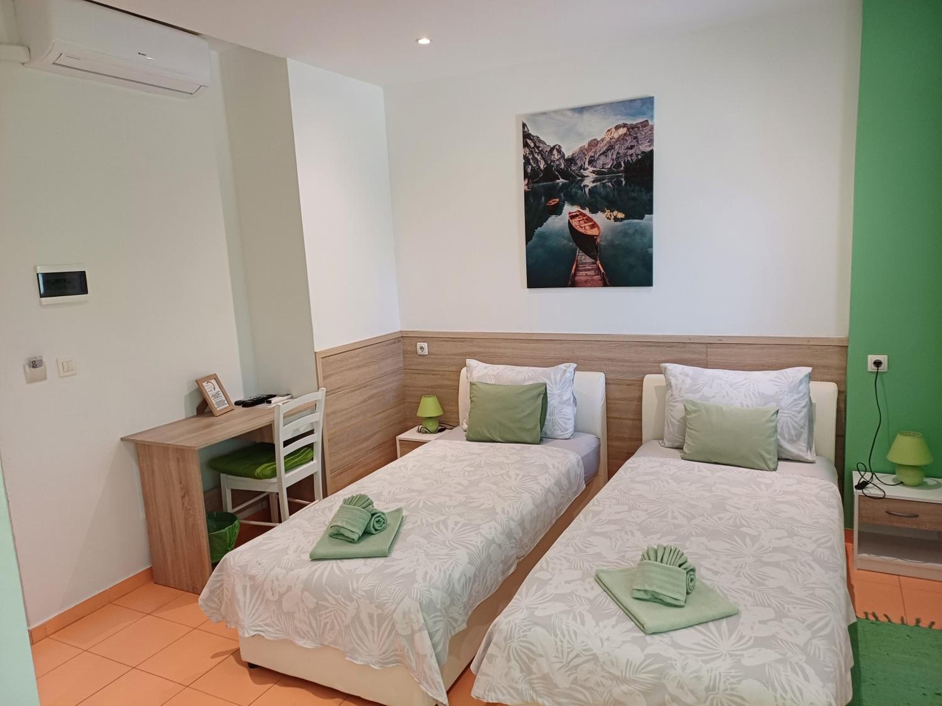 Deluxe Double Room with Bath