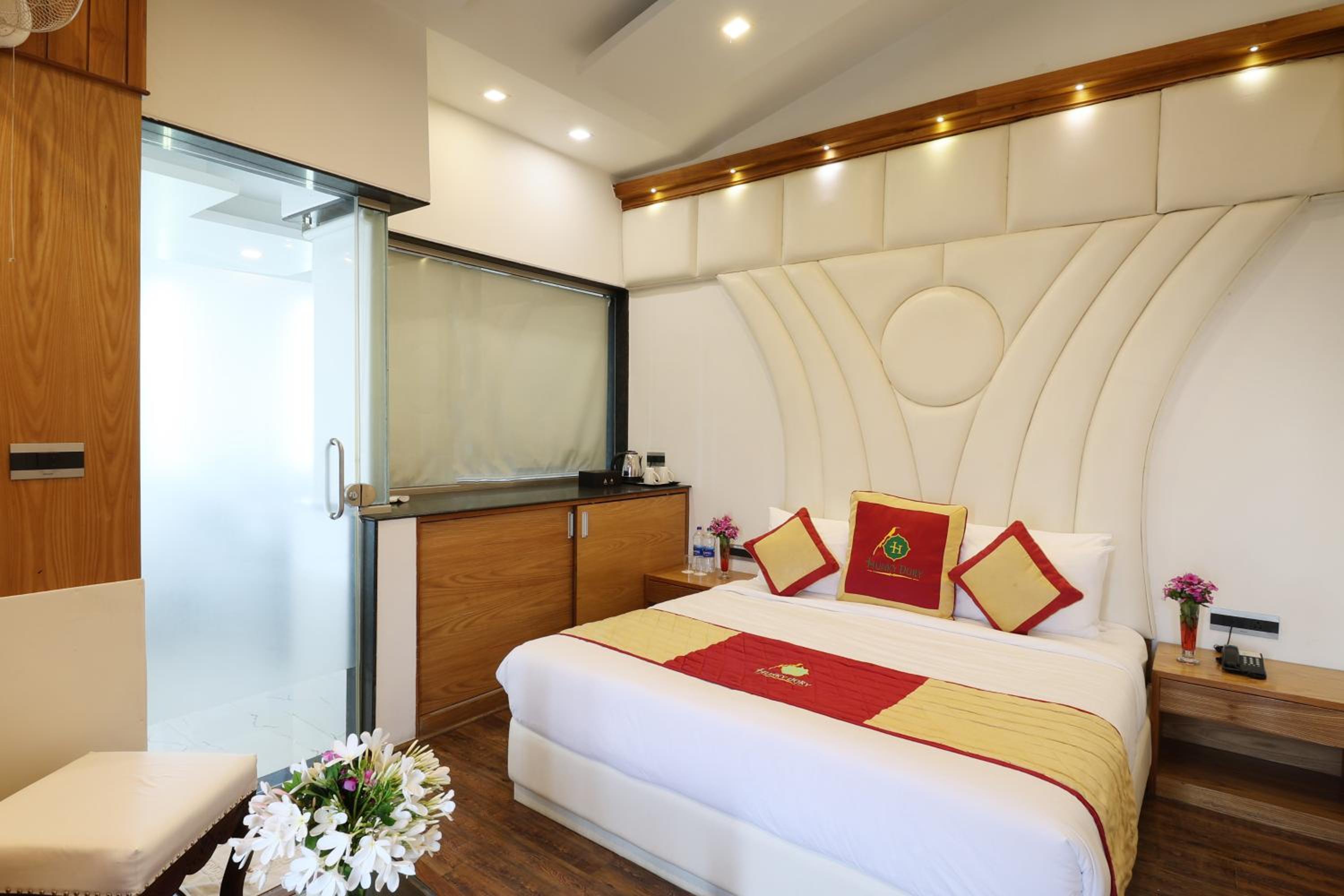 Superior King Suite