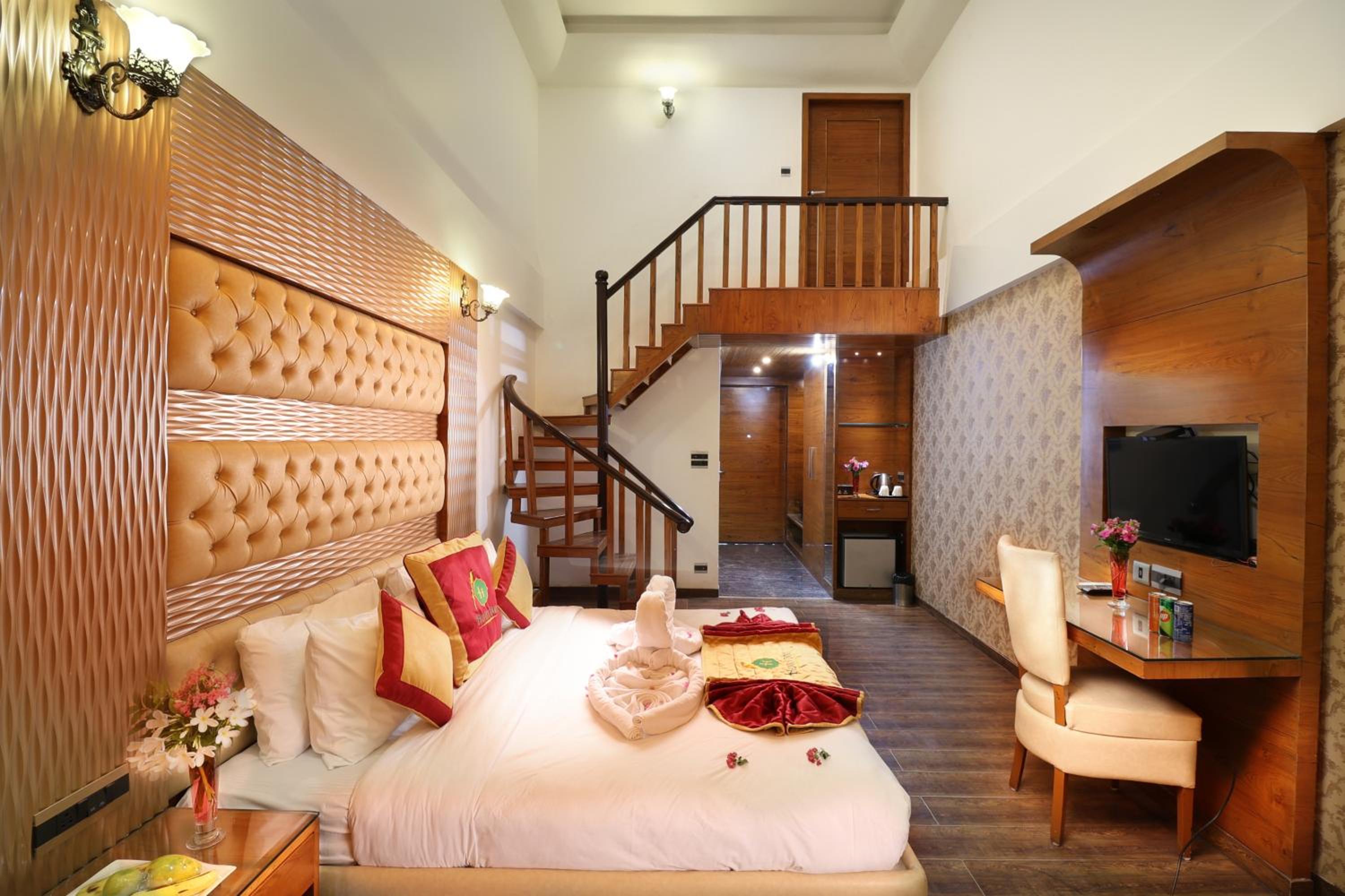 Duplex Quadruple Room