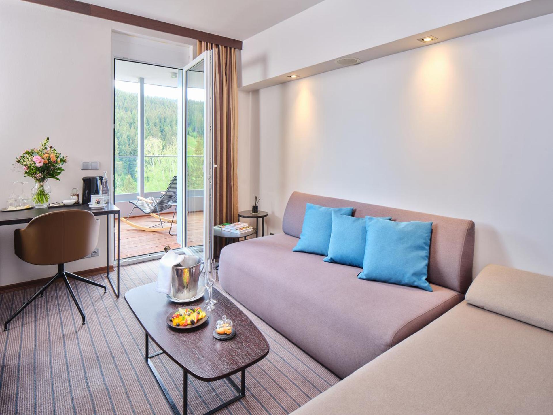 Double or Twin Room with Balcony photo 2