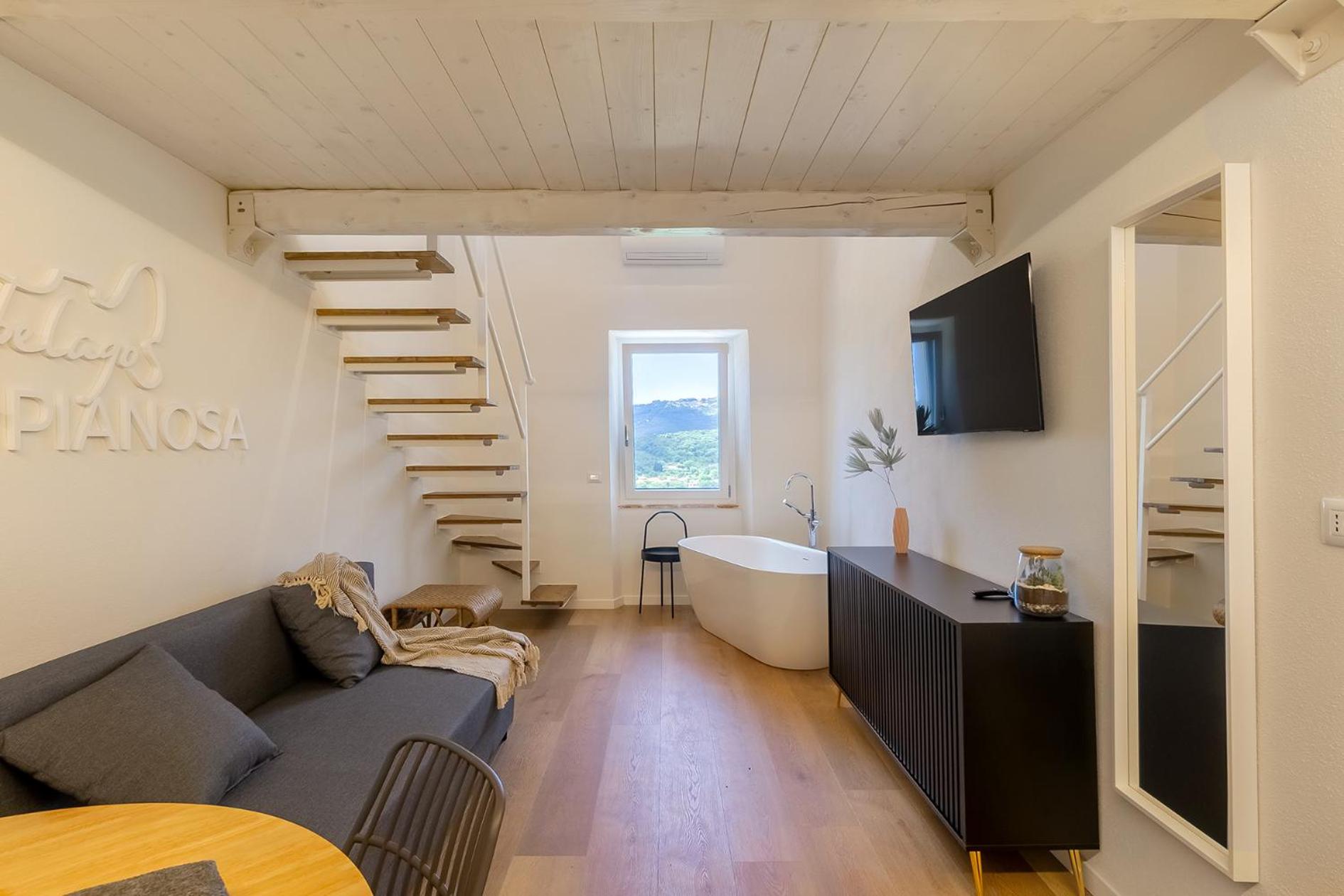 Triple Room with Bath