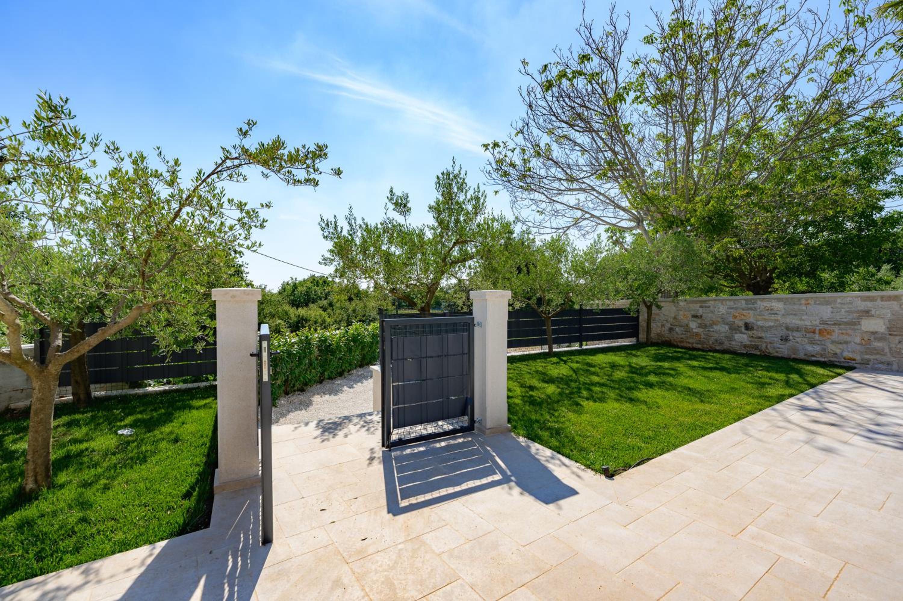 Villa with Private Pool photo 3
