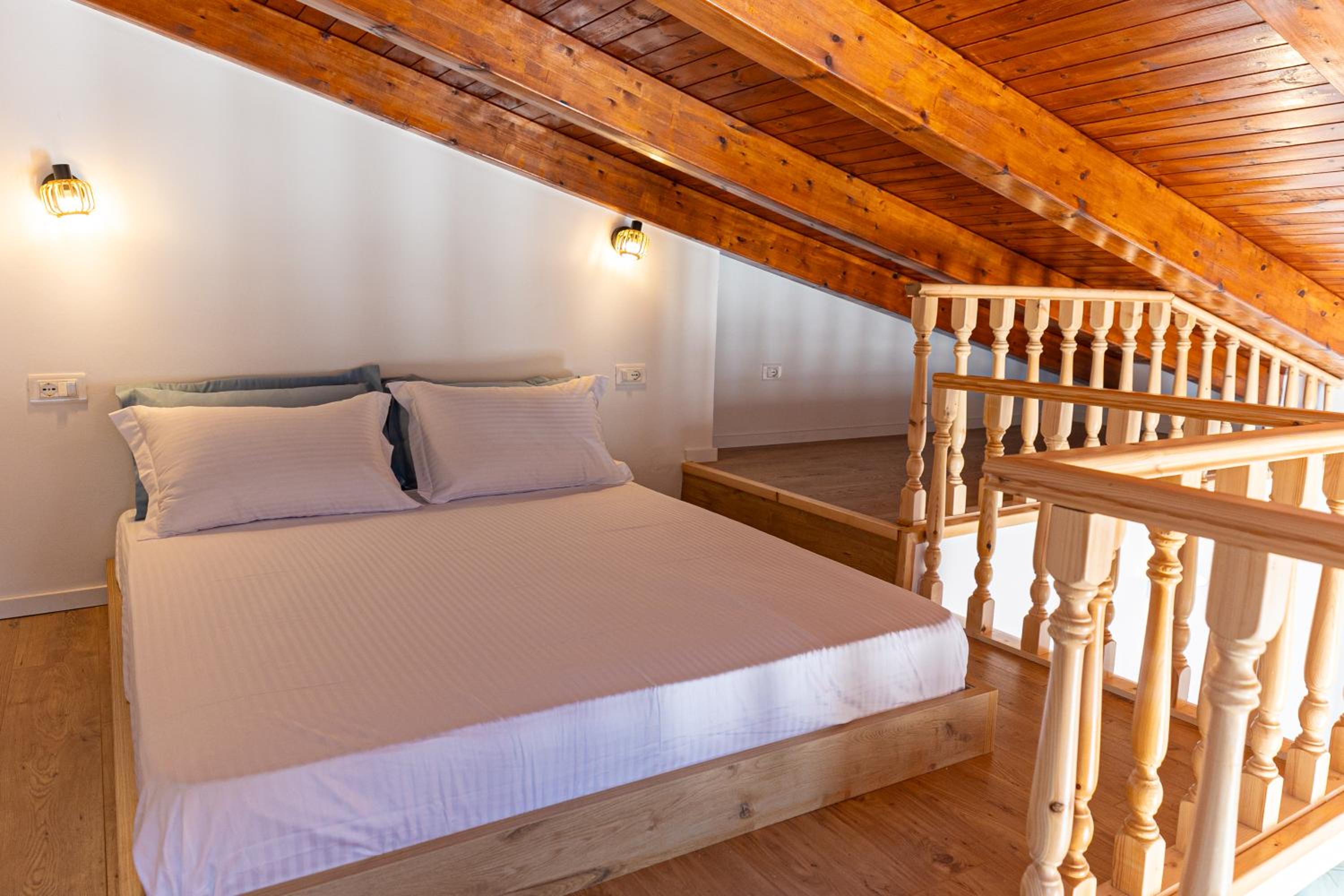 Quadruple Room with Terrace