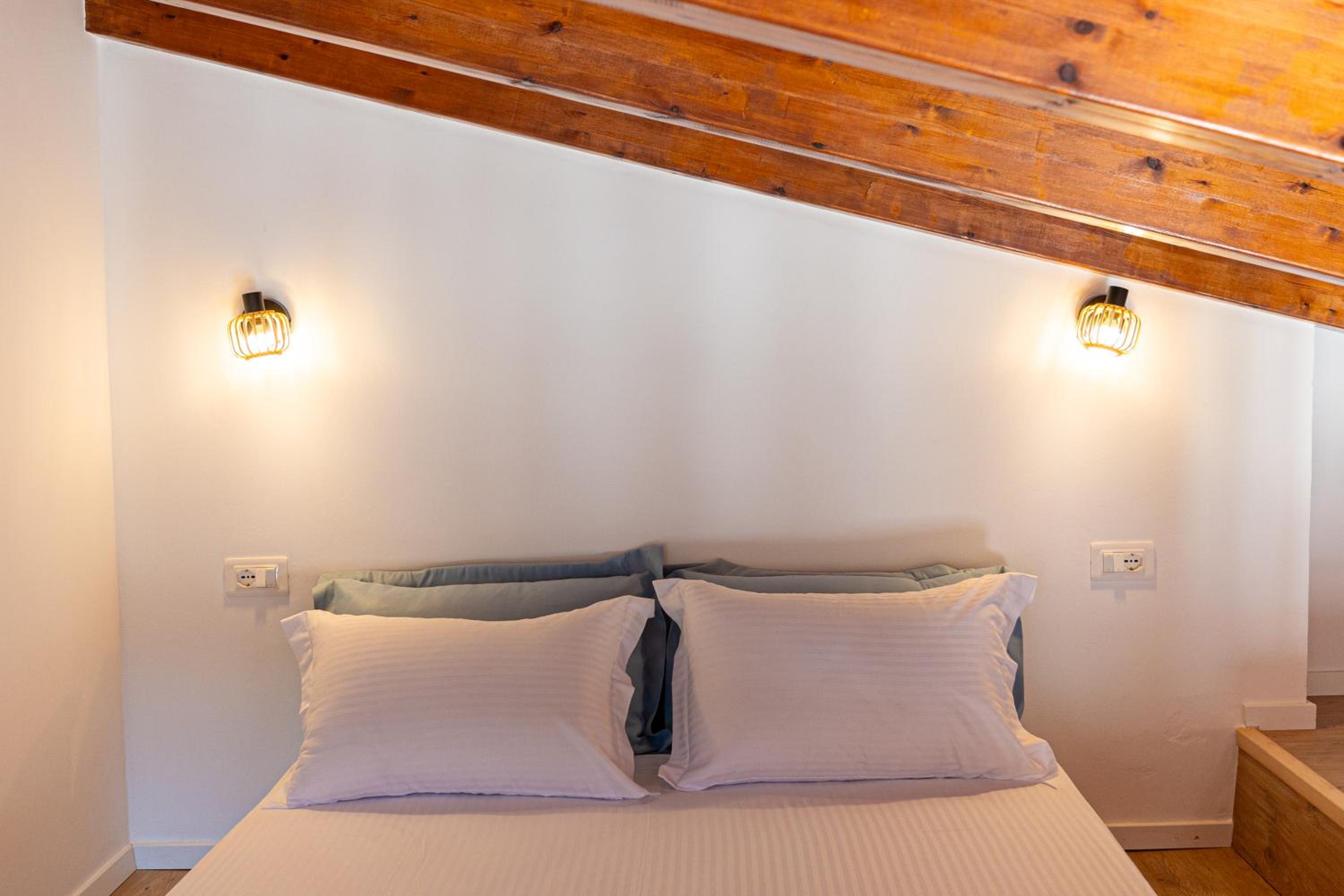 Quadruple Room with Terrace photo 3