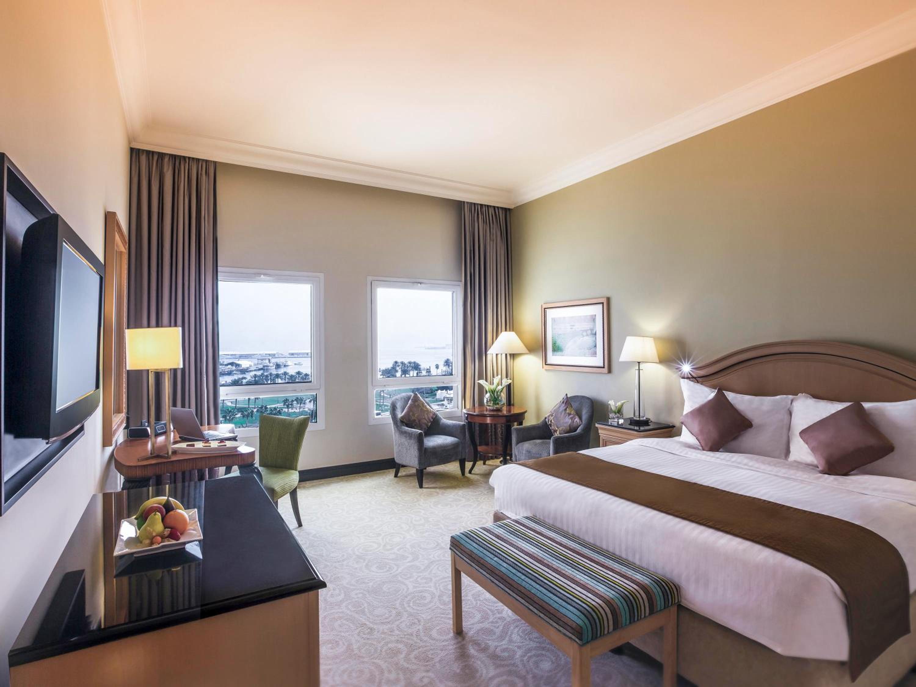 Deluxe King Room - Photo 6
