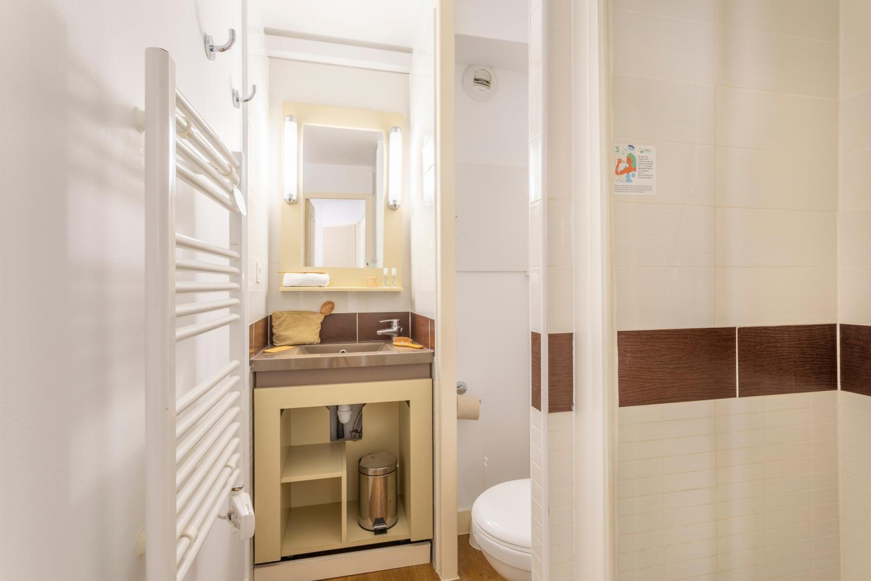 One-Bedroom Apartment with Sleeping Alcove, Air Conditioning and Terrace (6 People) - Photo 6