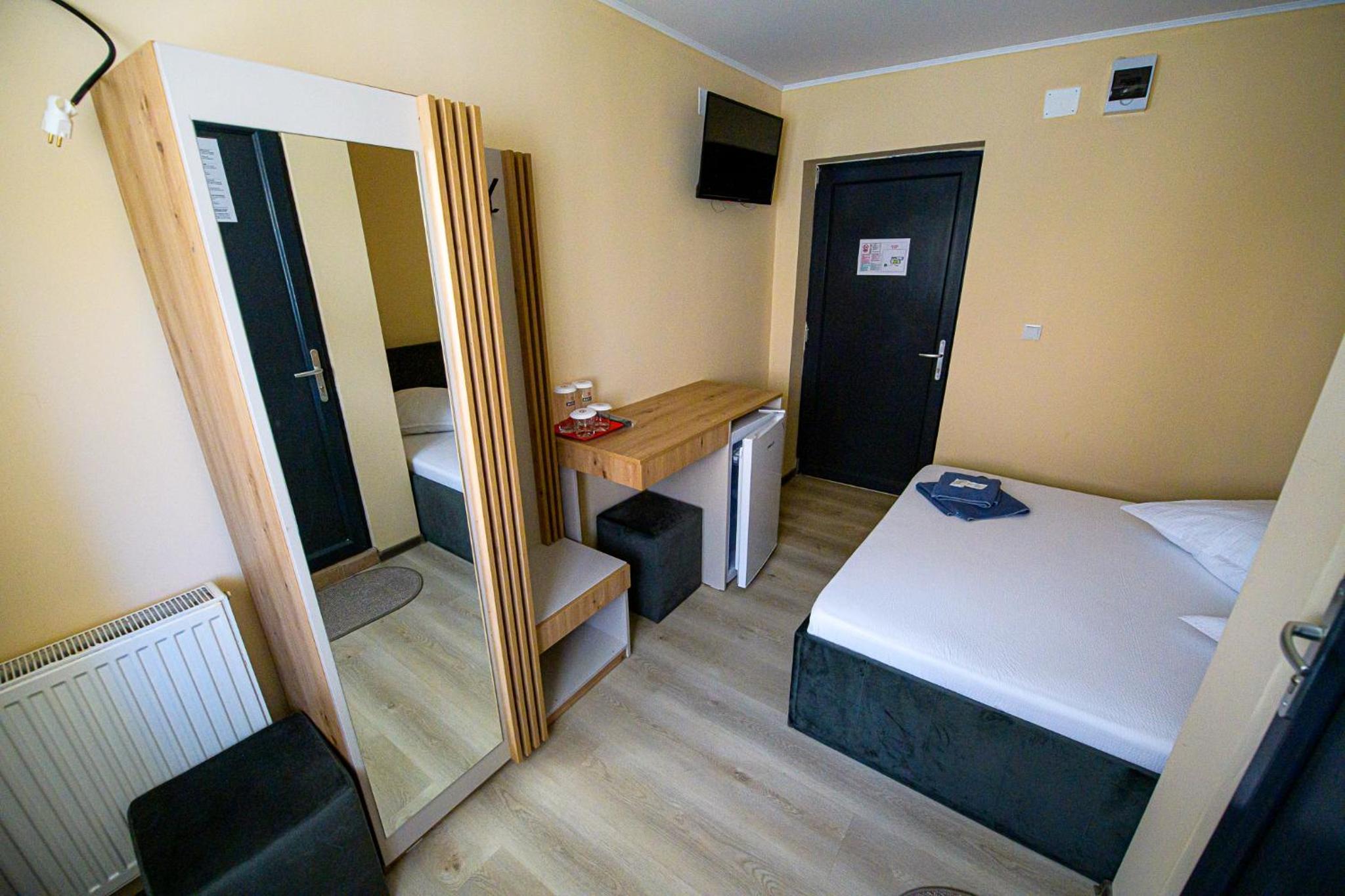 Single Room photo 1