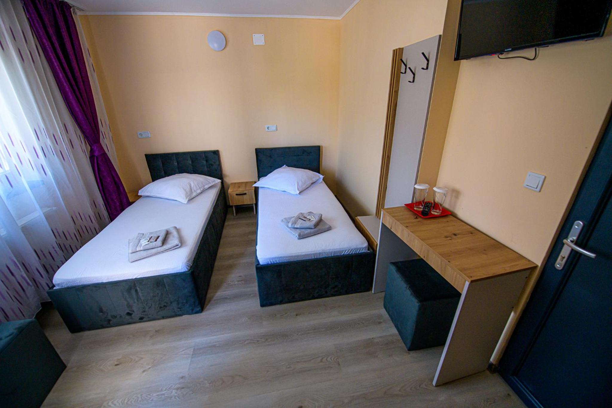Single Room photo 3