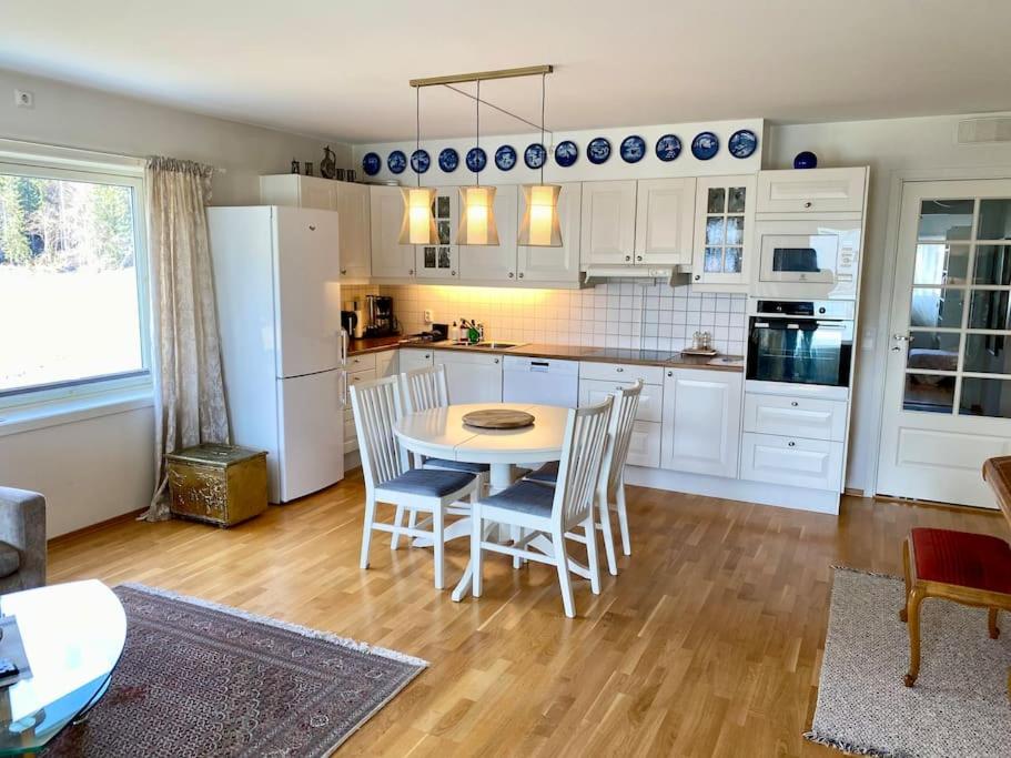 Spacious 3 Bedroom next to Thon Hotel, Storsenter Shopping, and 15 minutes to Oslo, Φωτογραφία 5
