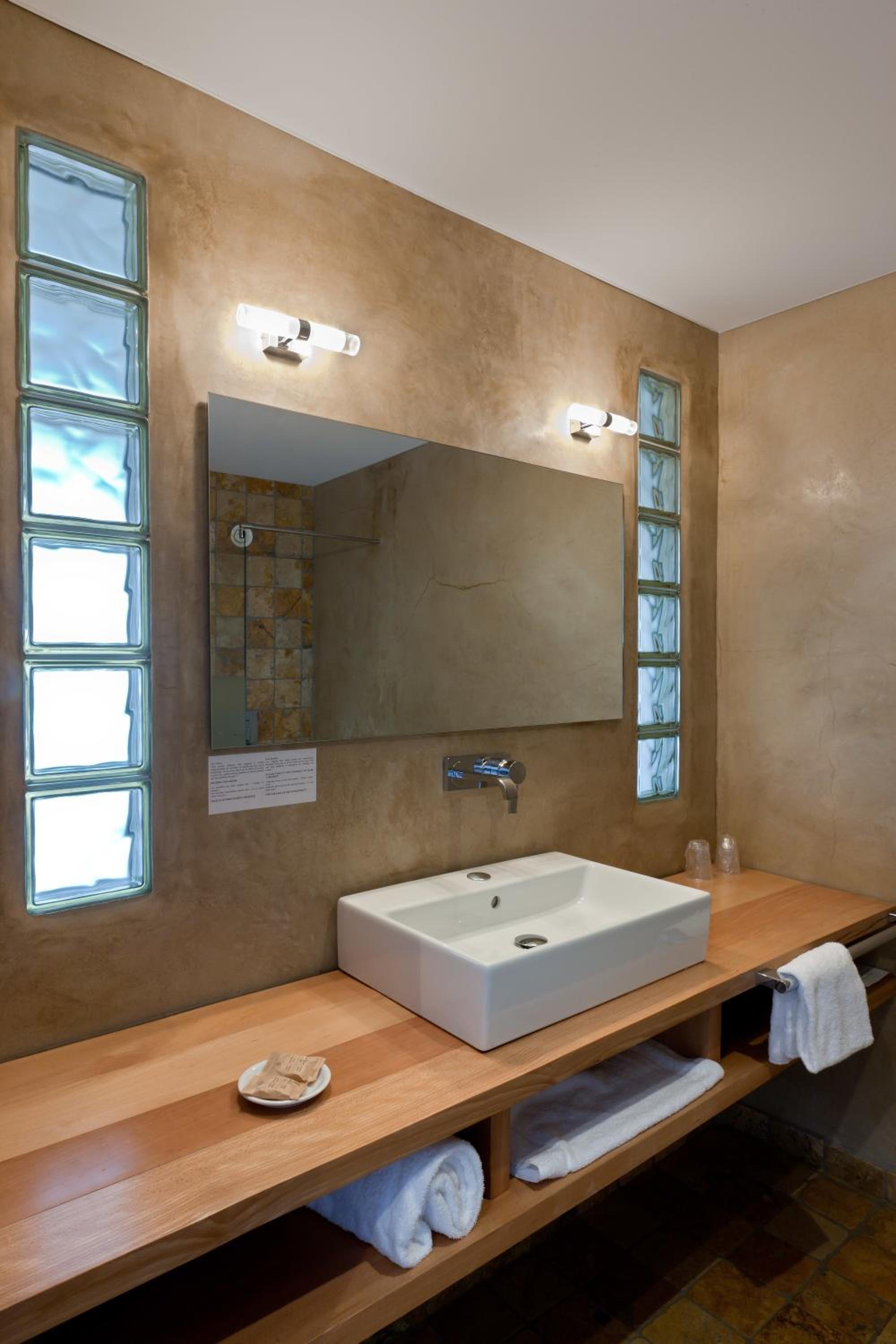 Superior Double or Twin Room - Photo 2
