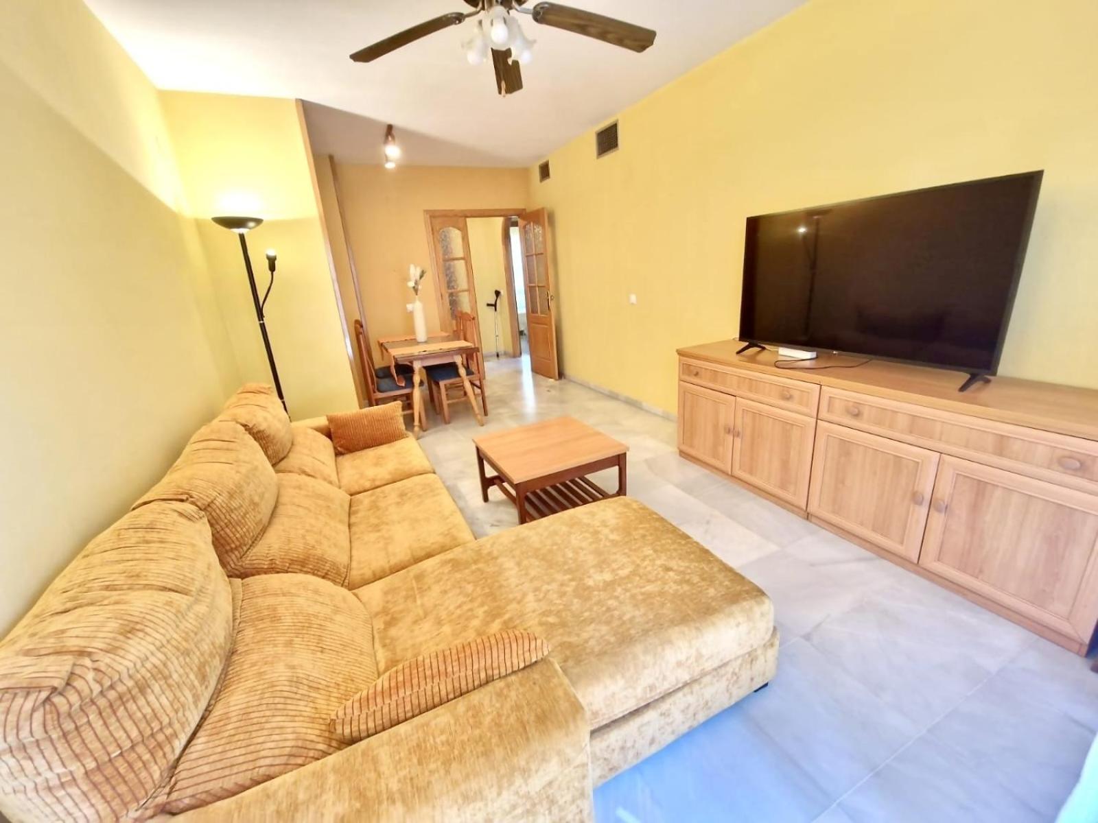 Apartamento de Dos Habitaciones con Terraza