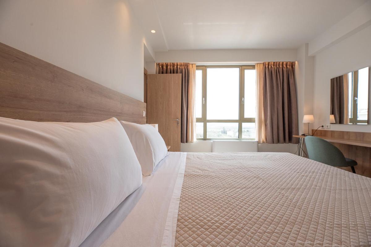 Quadruple Room with Terrace