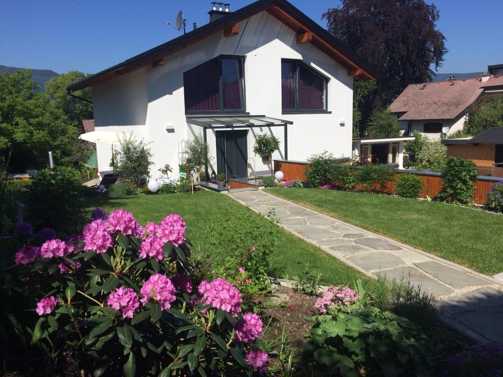 Two-Bedroom House photo 2