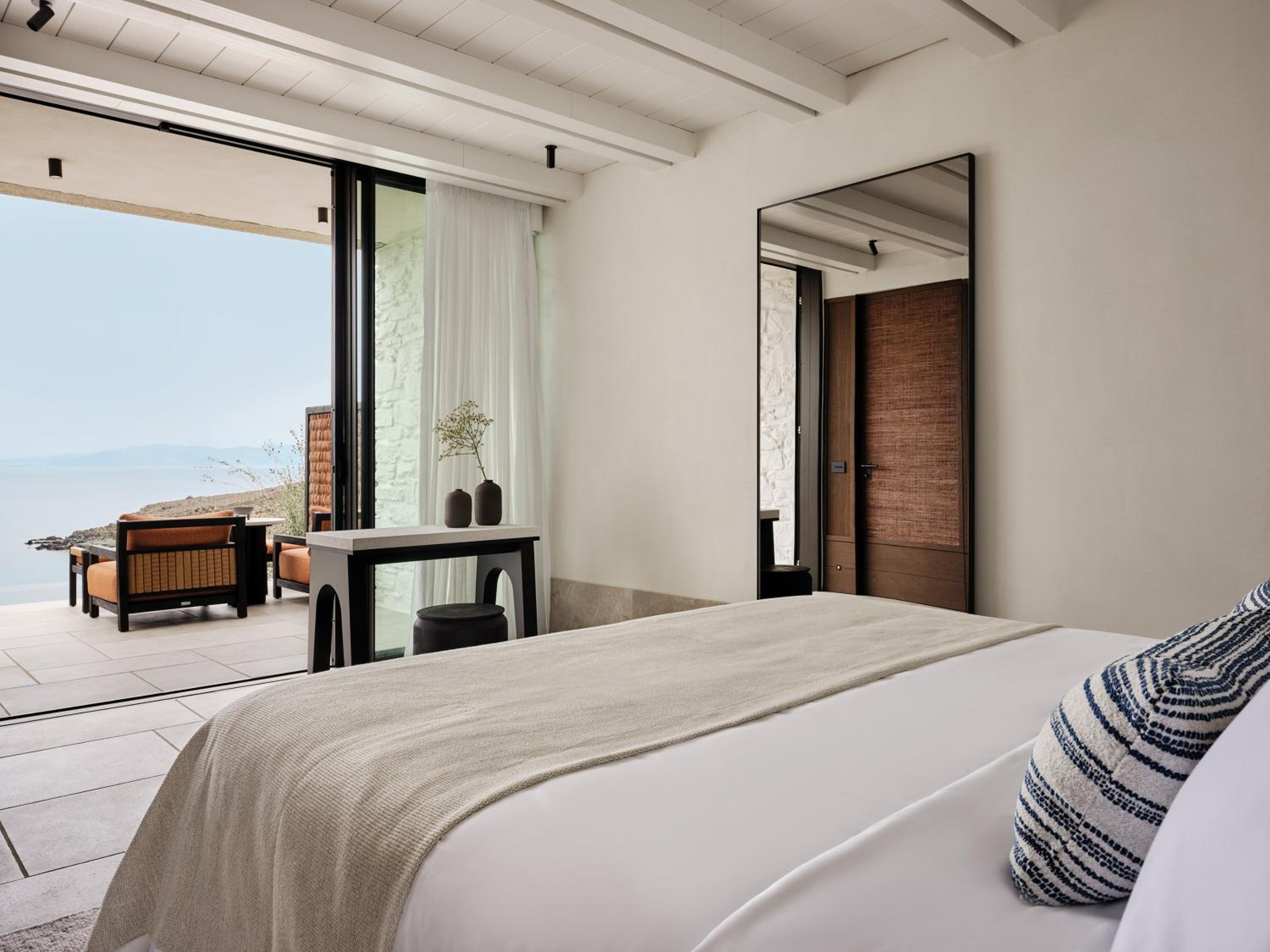 Premium Double Room Sea View & Chill Out Pool