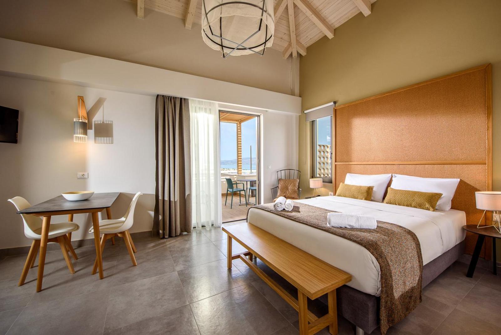 Estudio Superior con Vista al Mar y Piscina Privada