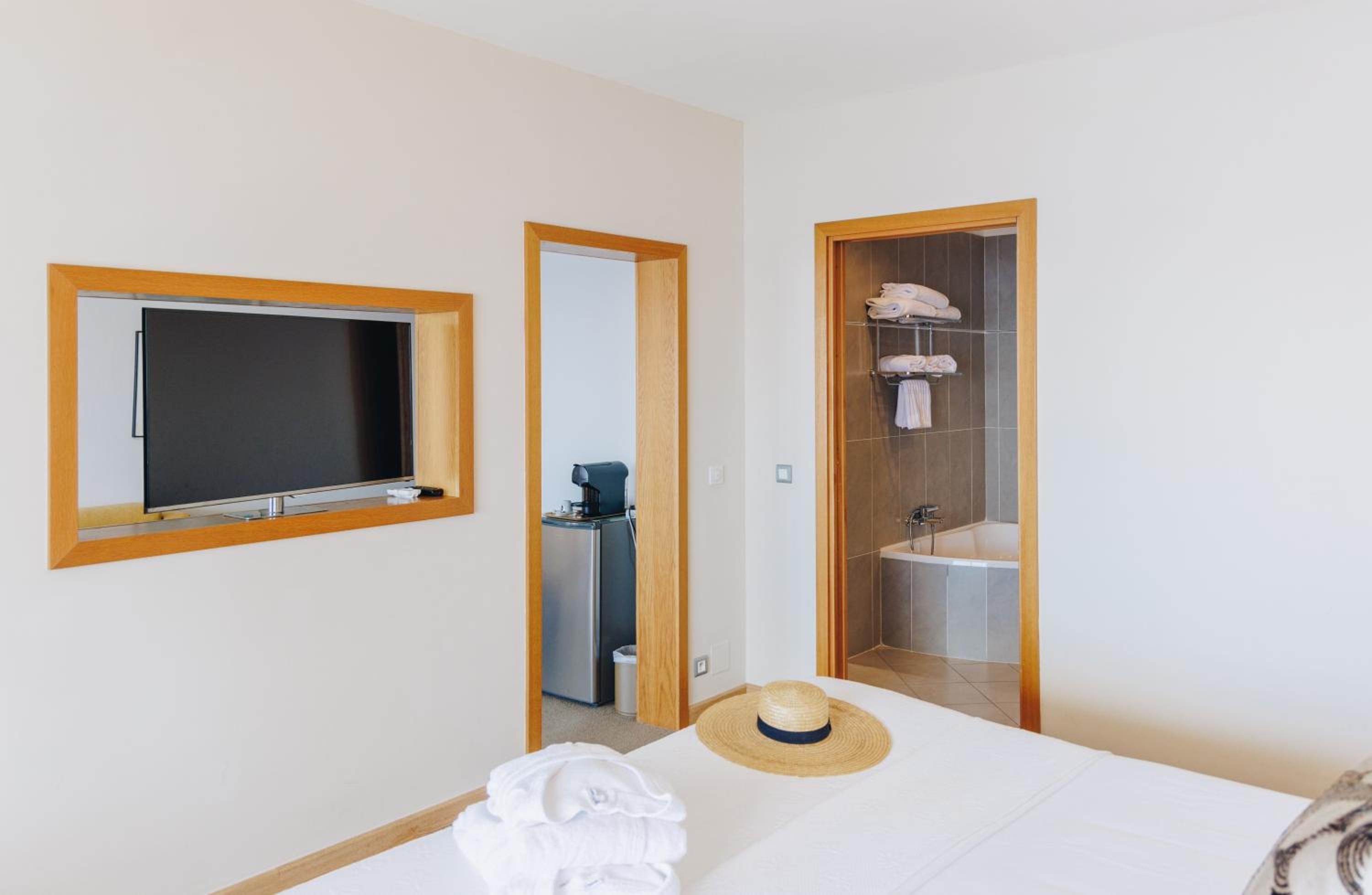 Suite with Sea View photo 2