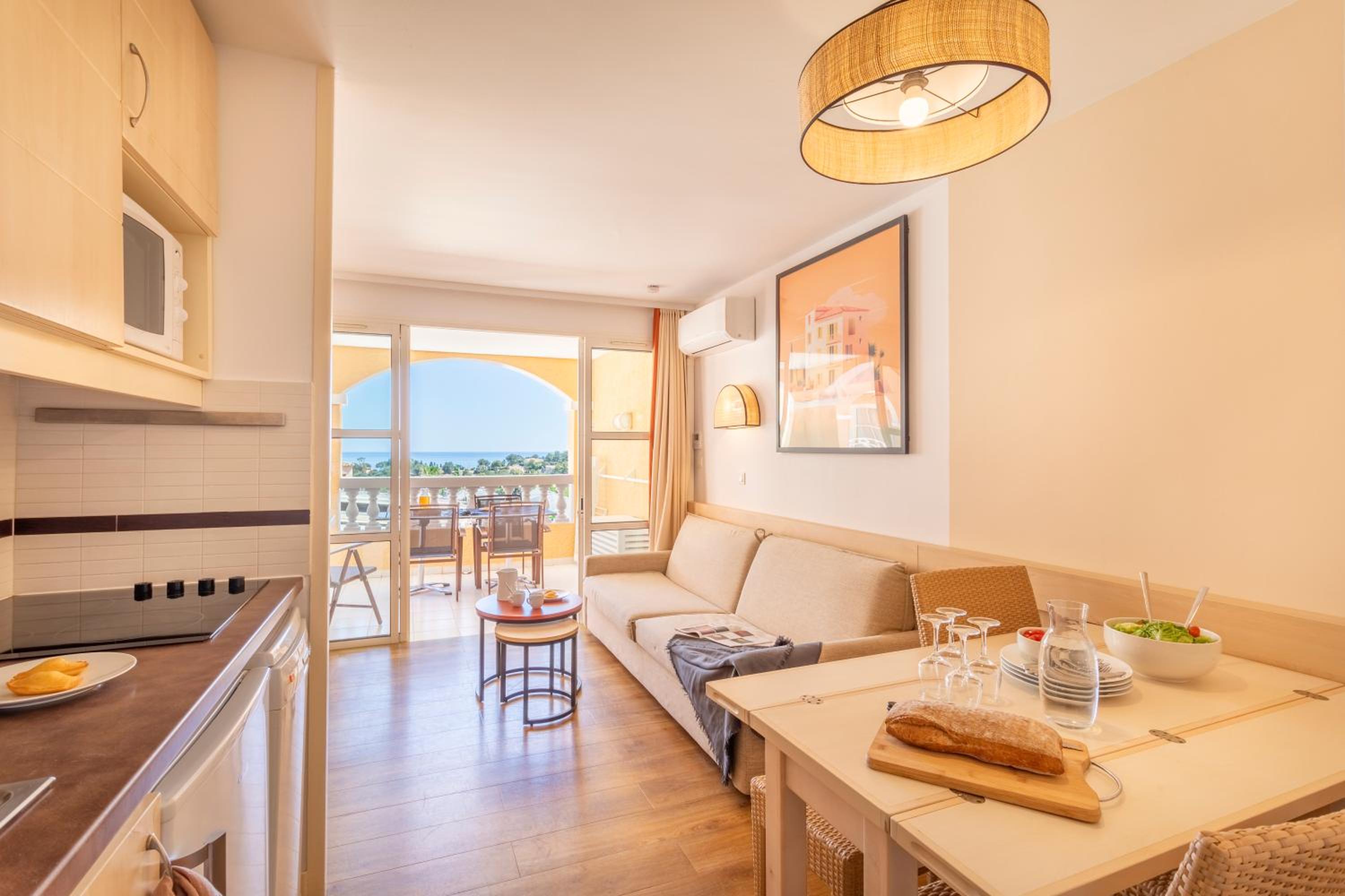 Studio with Sleeping Alcove, Air Conditioning and Terrace (4 People) - Sea View - Photo 3