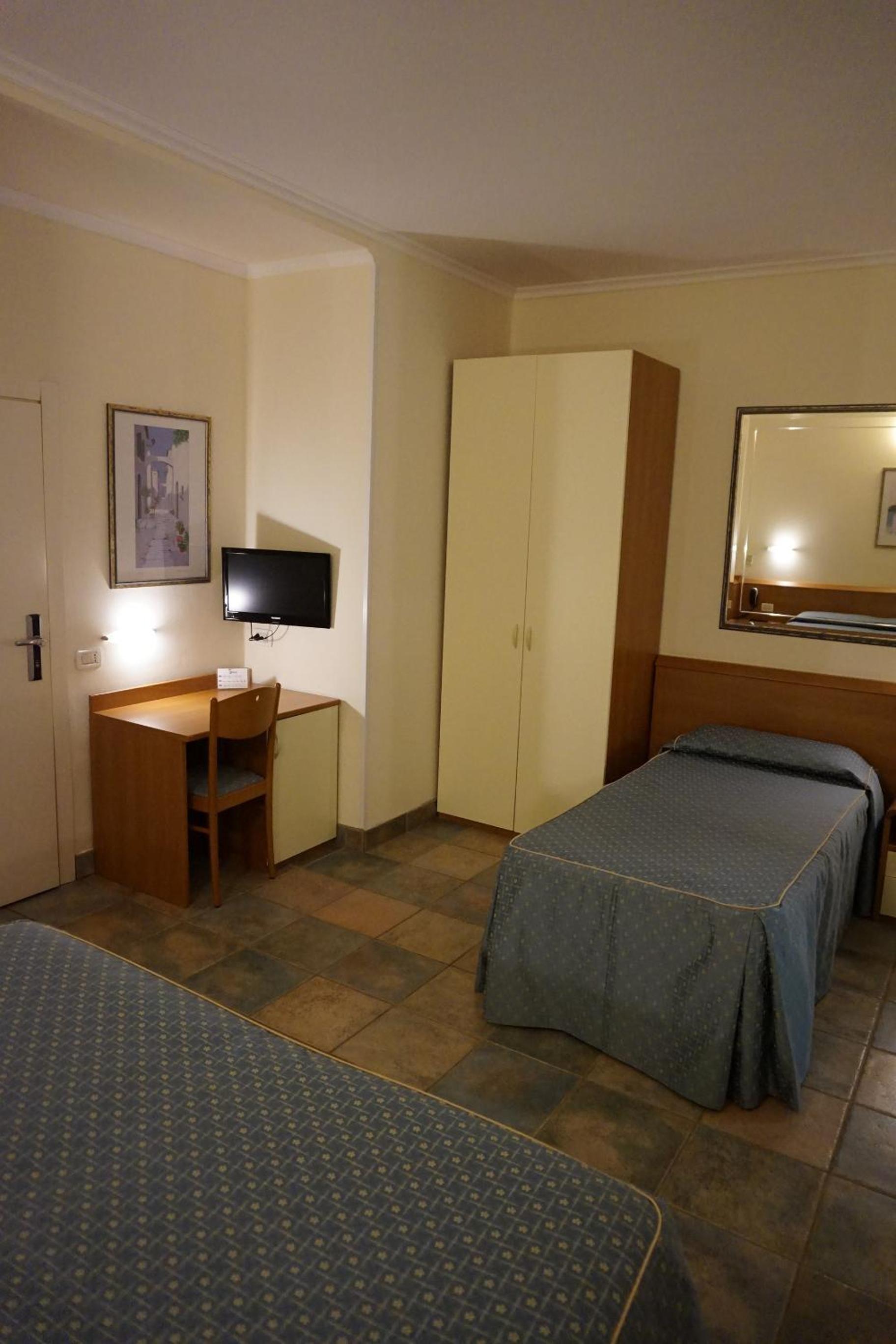 Classic Triple Room