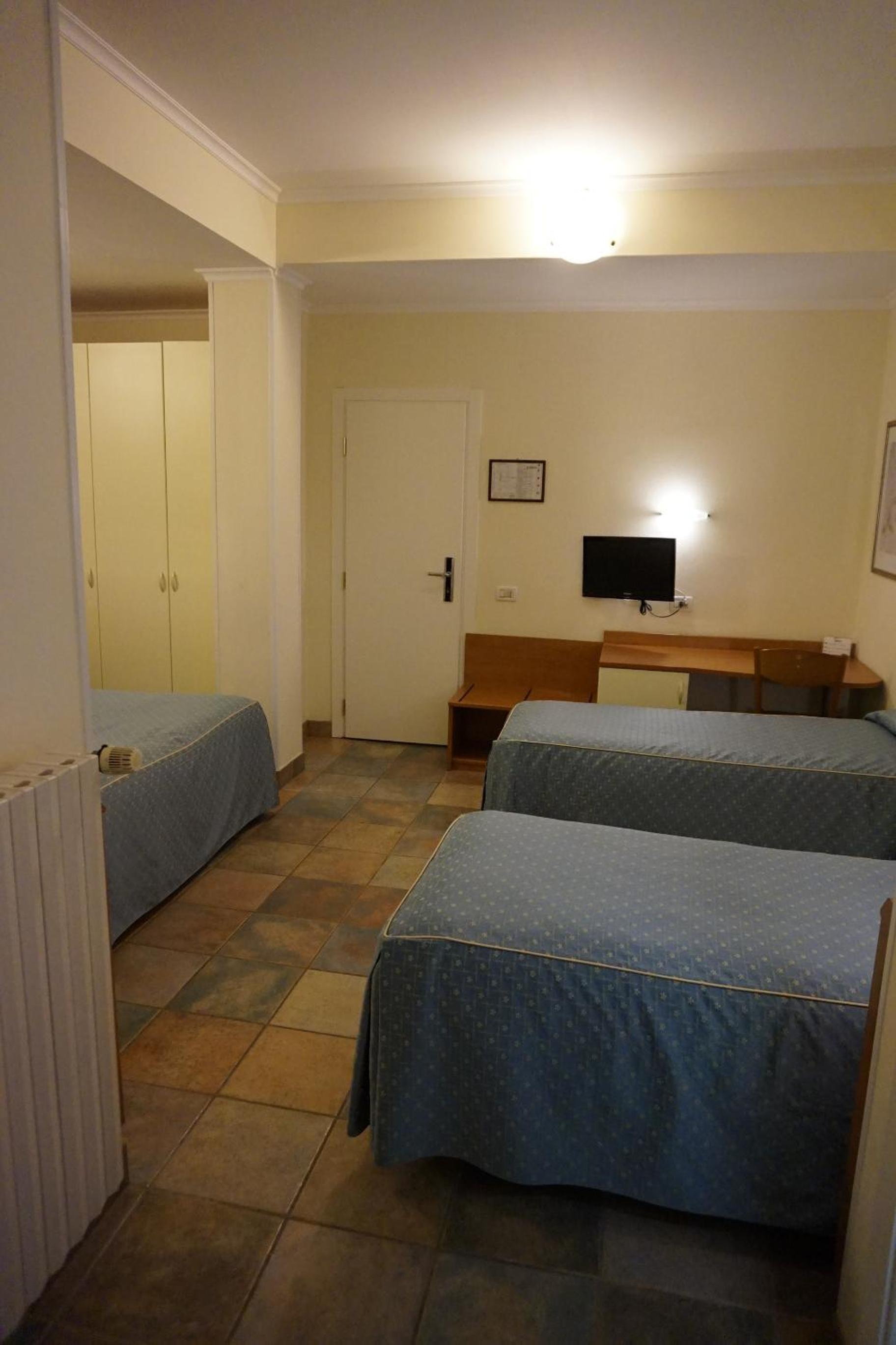 Classic Quadruple Room