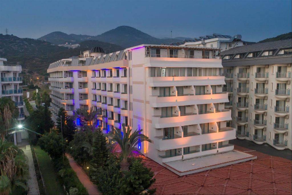 Double Room with Balcony photo 1