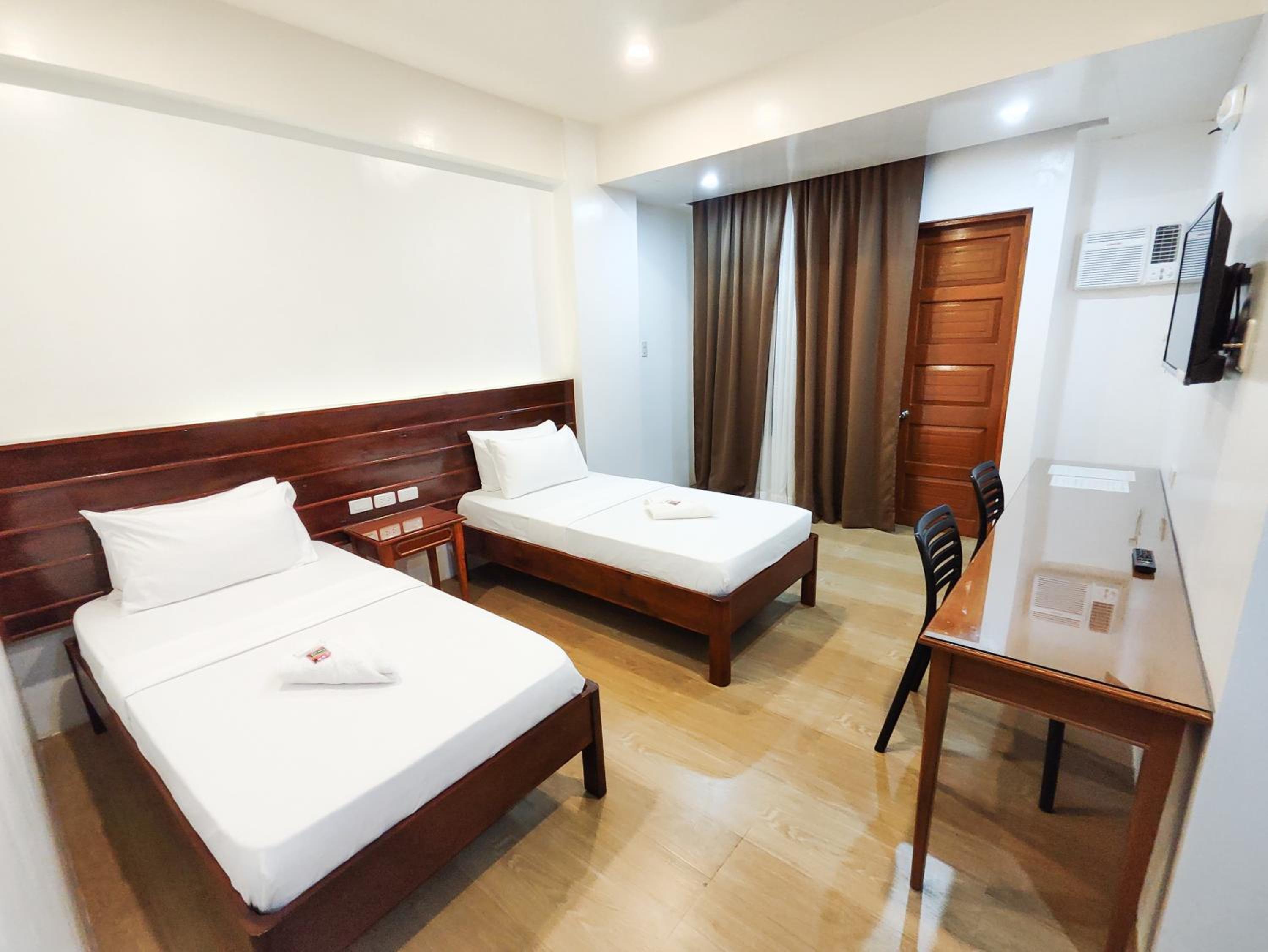 Twin Room with Balcony photo 1