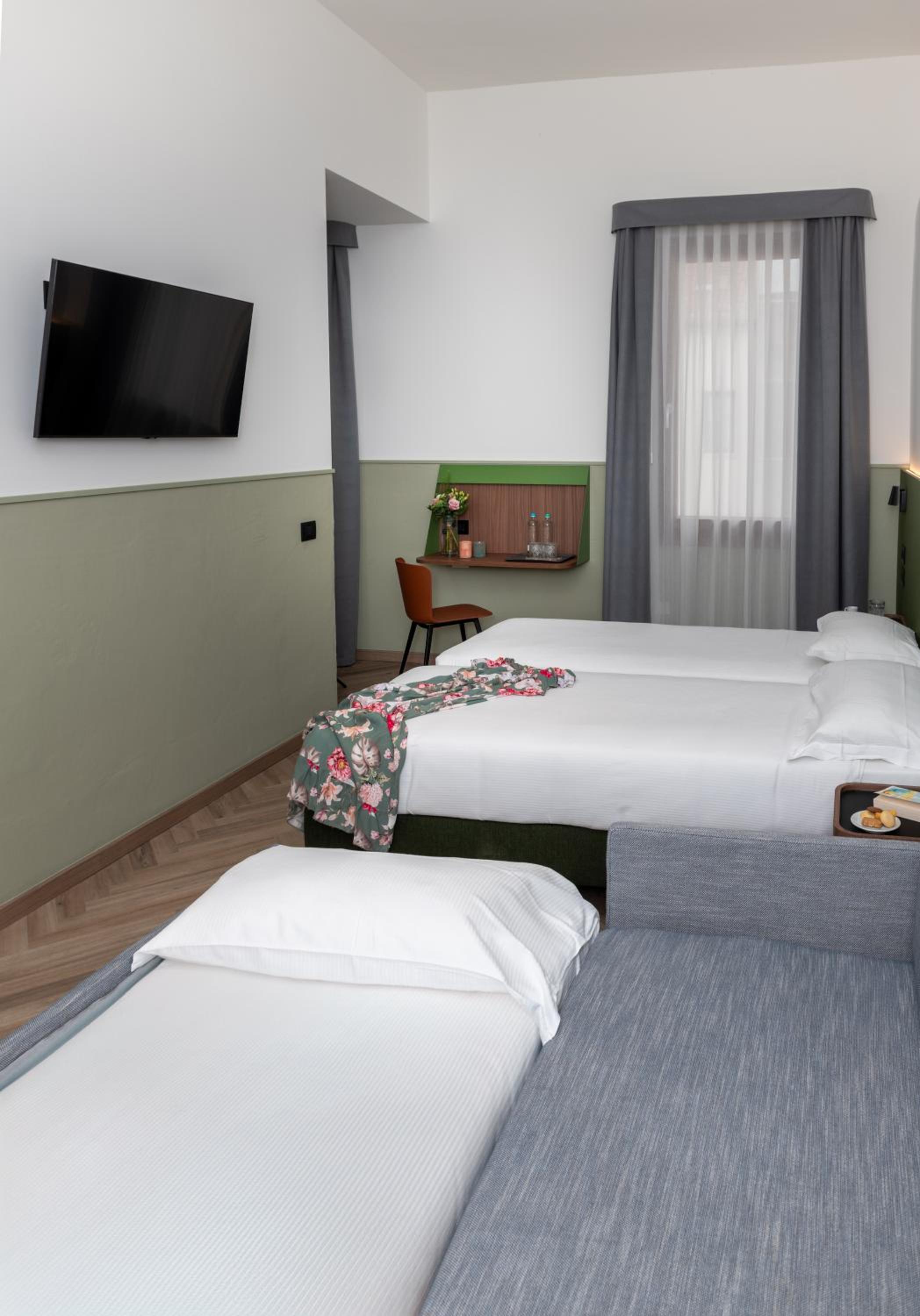 Superior Triple Room - Photo 27