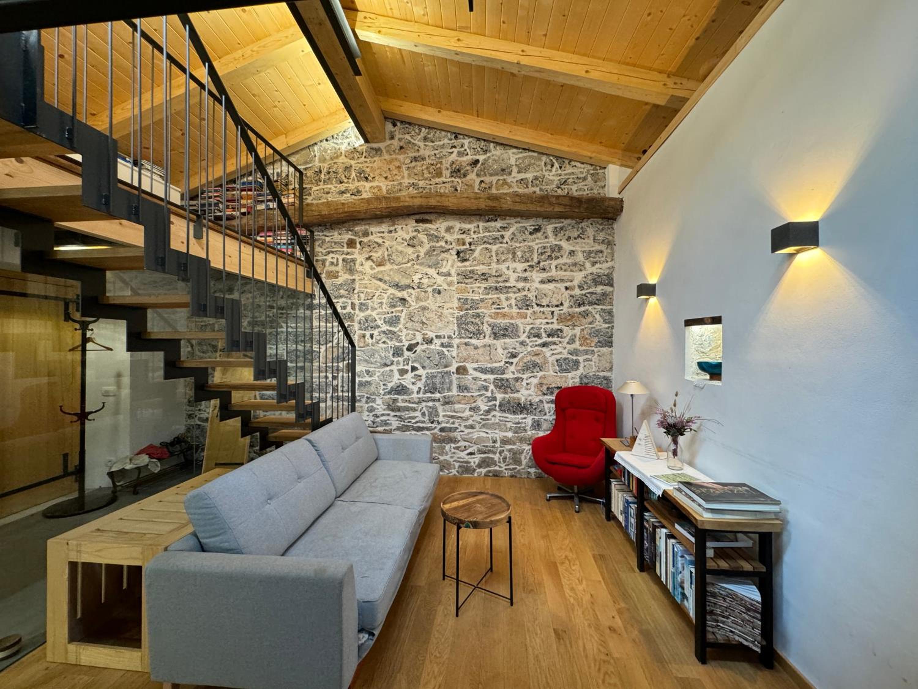 Five-Bedroom Villa with Inner Courtyard photo 1