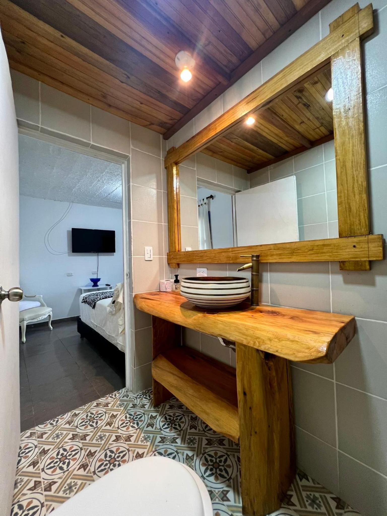 Double Room with Private Bathroom photo 3