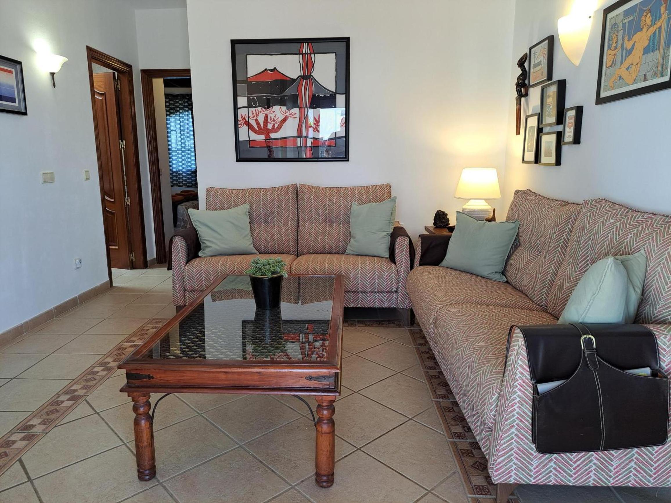 Villa with Garden View - Photo 4